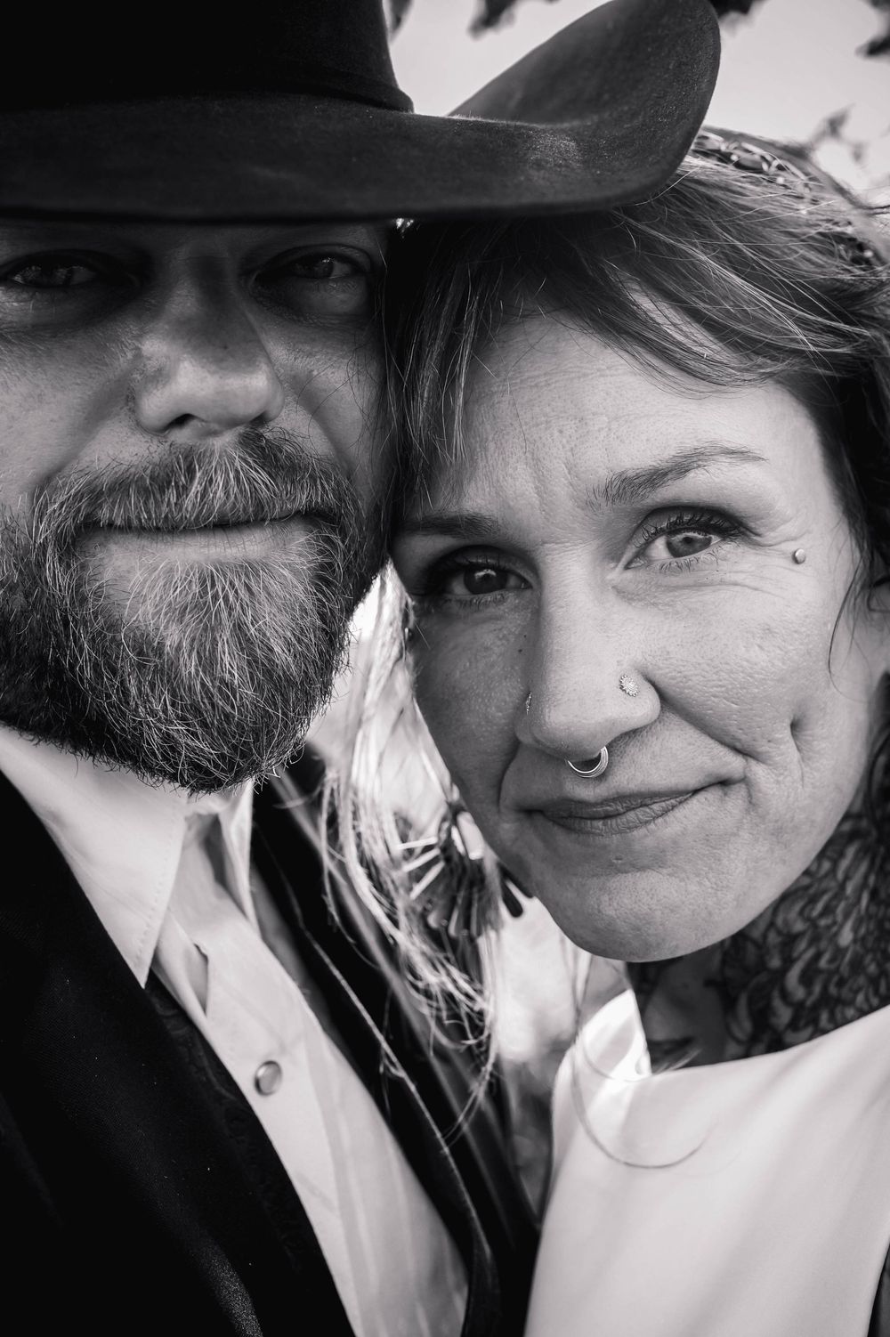 Wedding Photography - Couples Intimate Photography in Dewinton, Alberta
