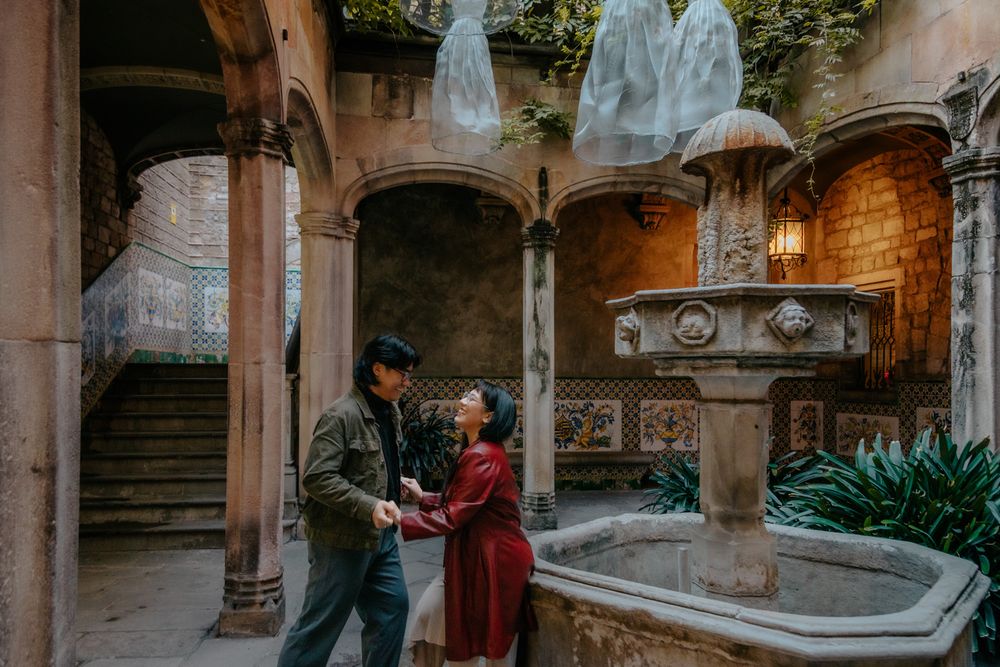 Romantic portrait near Museu d’Història arches Barcelona Honeymoon photoshoot Barcelona BarcelonaLoversPH
