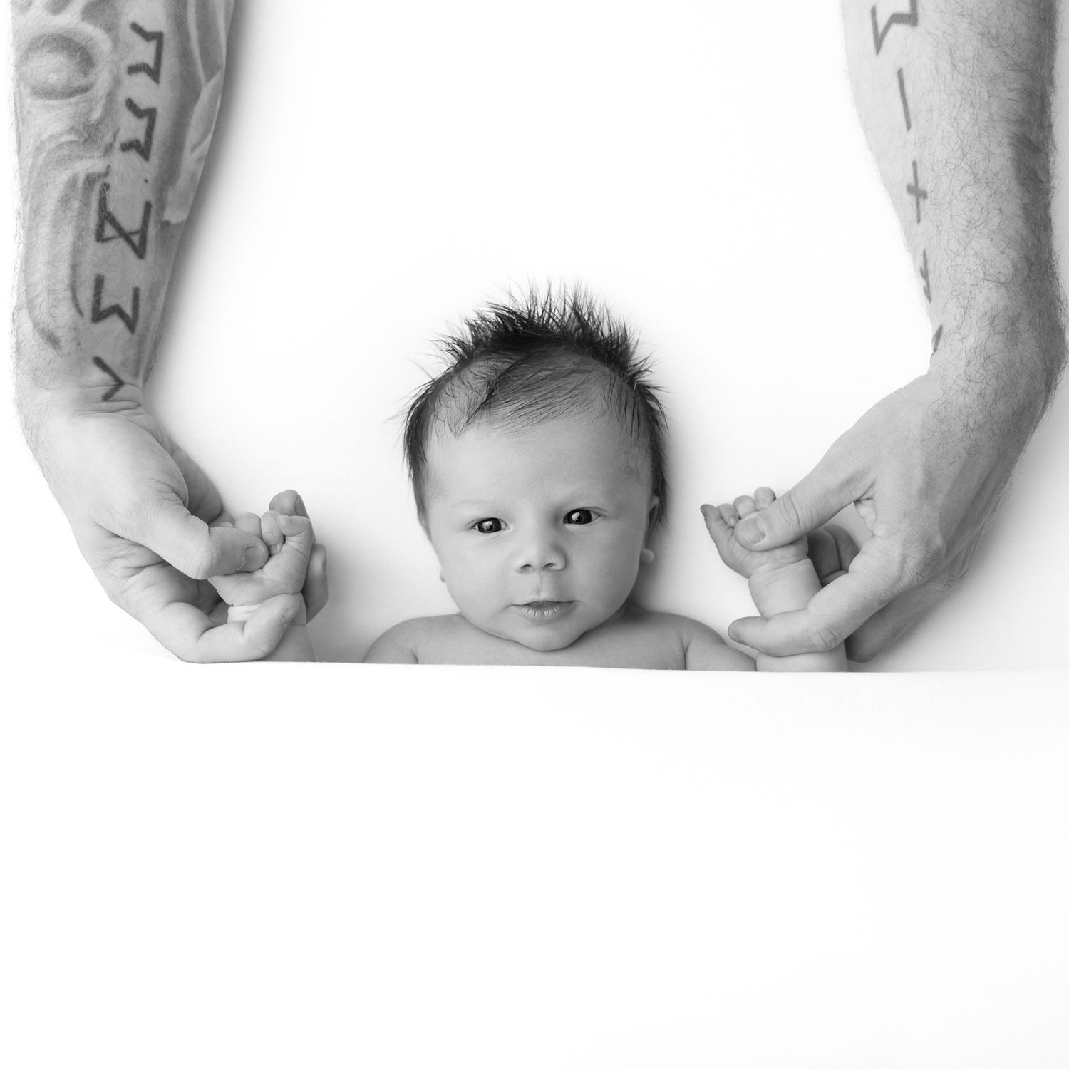 Nyföddsfotografering. Fotograf Maria Lantz, fotostudio i Trekanten, Kalmar, Småland.