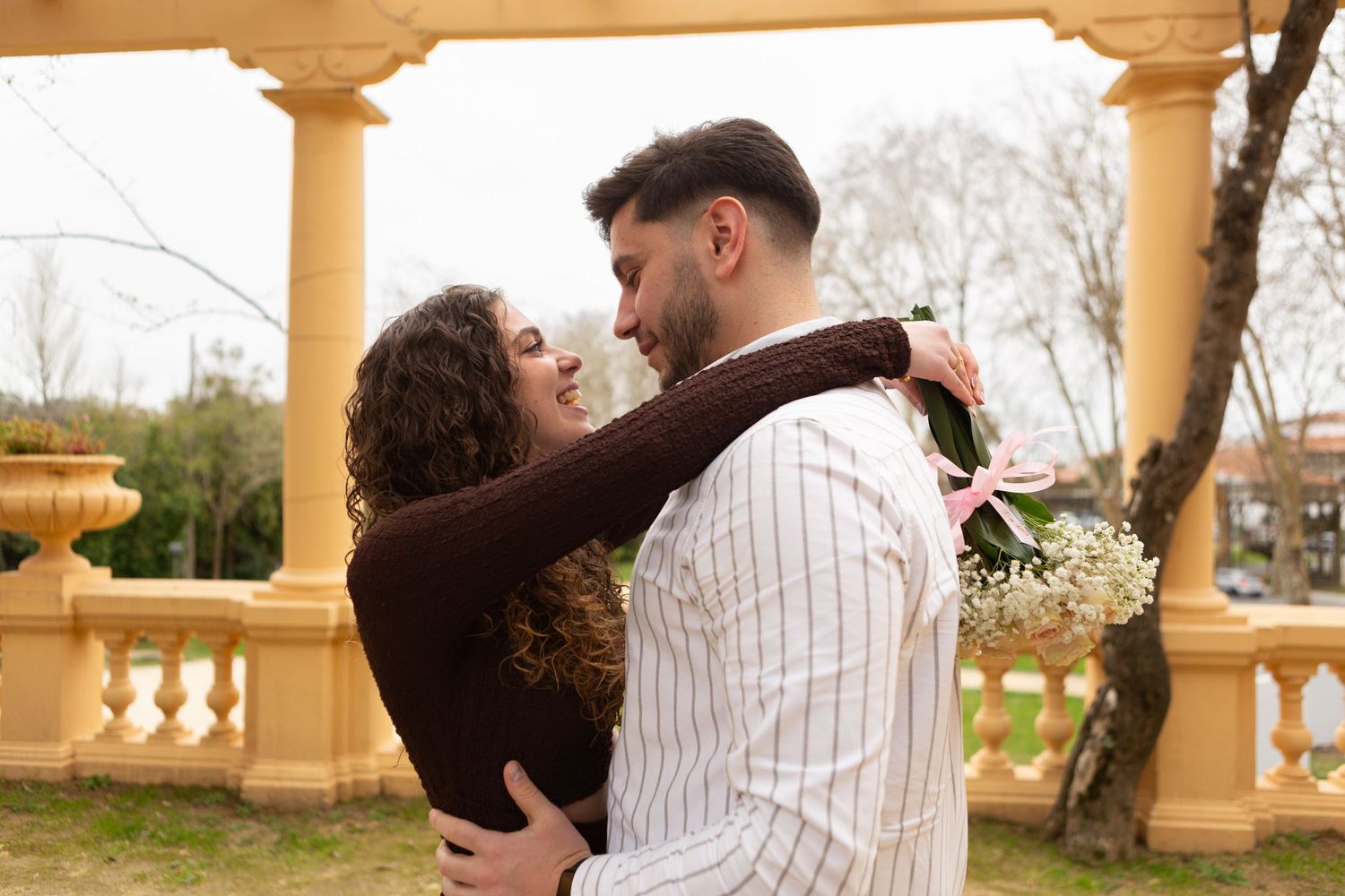 pedido de casamento surpresa; ensaio fotografico de pedido de casamento surpresa; ensaio fotografico de casais; fotografia de casal;