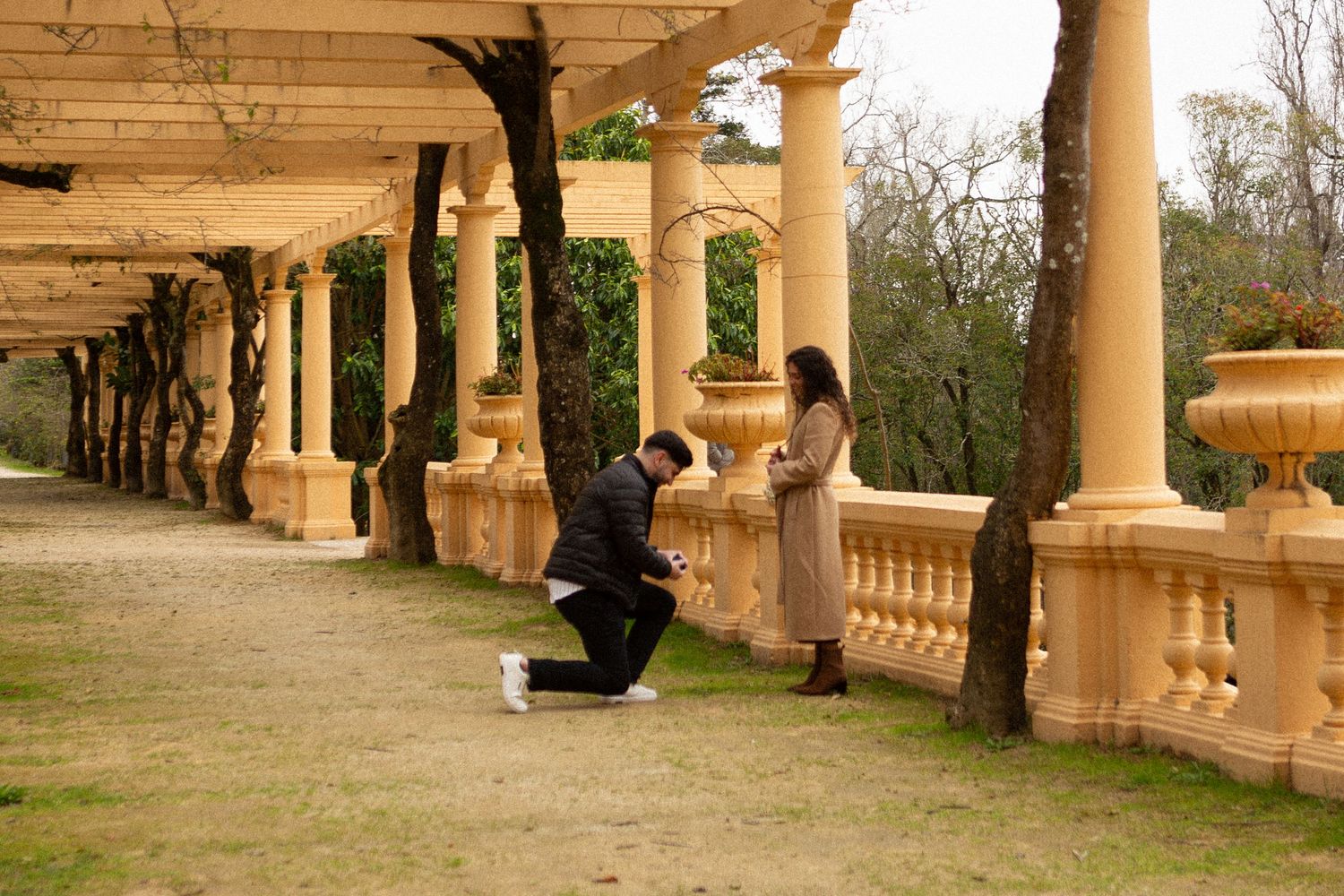 pedido de casamento surpresa; ensaio fotografico de pedido de casamento surpresa; ensaio fotografico de casais; fotografia de casal;