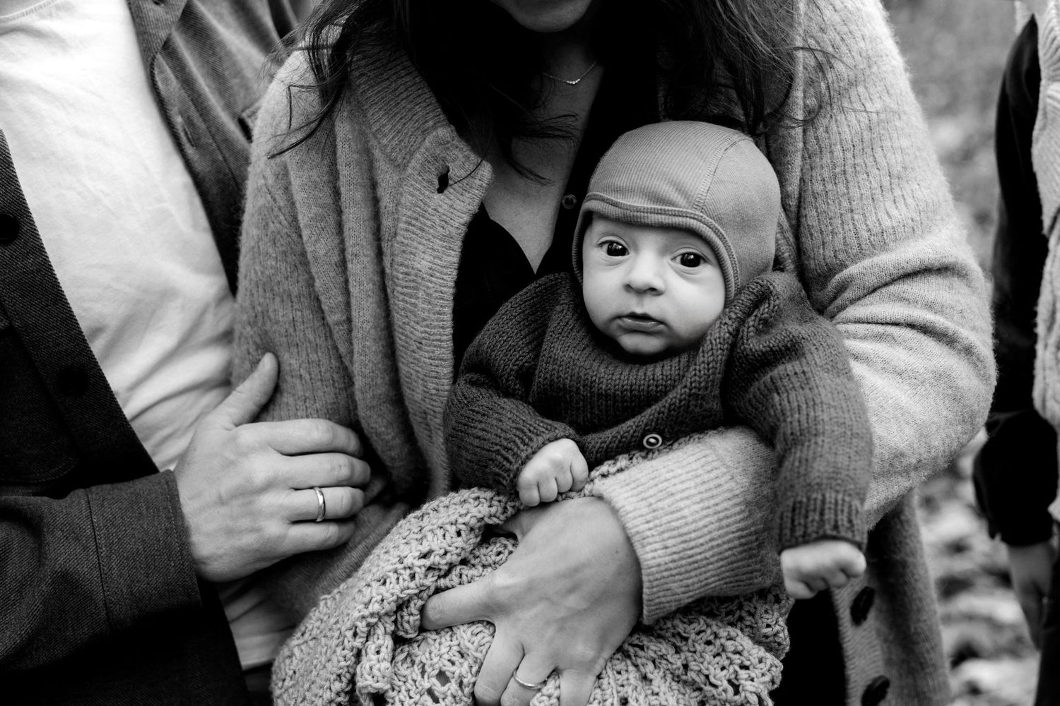 Nyfødt med til familiefotografering i skoven hos Fotograf Jane Søndberg. Tusind tak for fantastiske billeder, Jane!