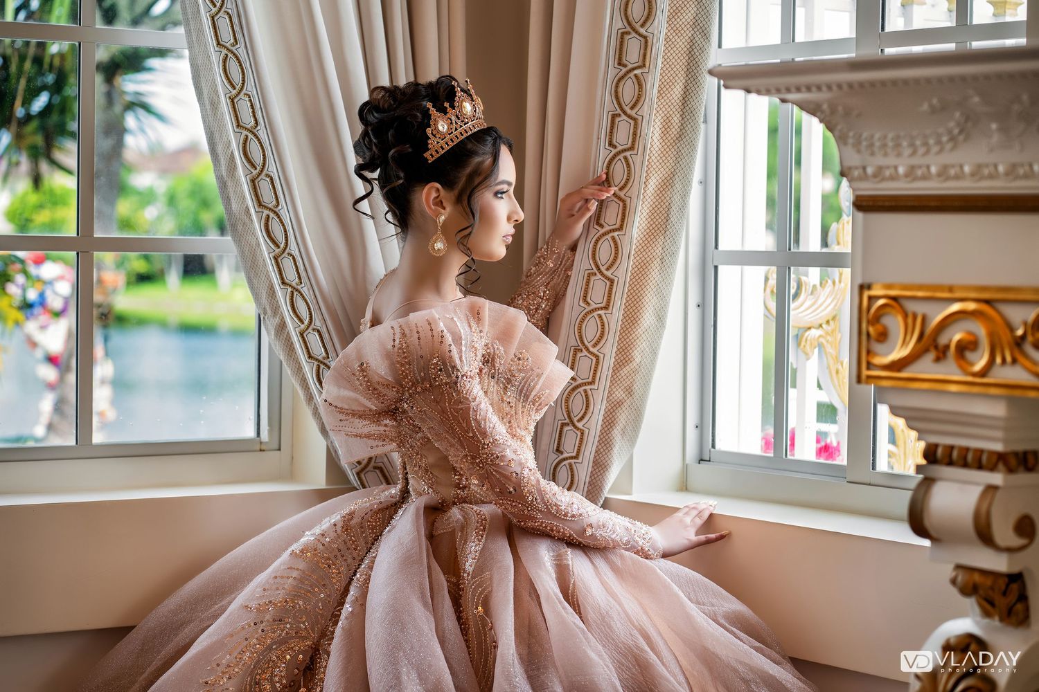 Maura Quinceañera