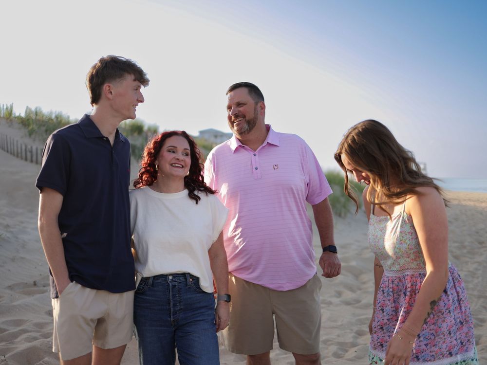 Daisy Greer Photography, Virginia Beach family photographer, Virginia Beach newborn photographer, lifestyle family beach photos