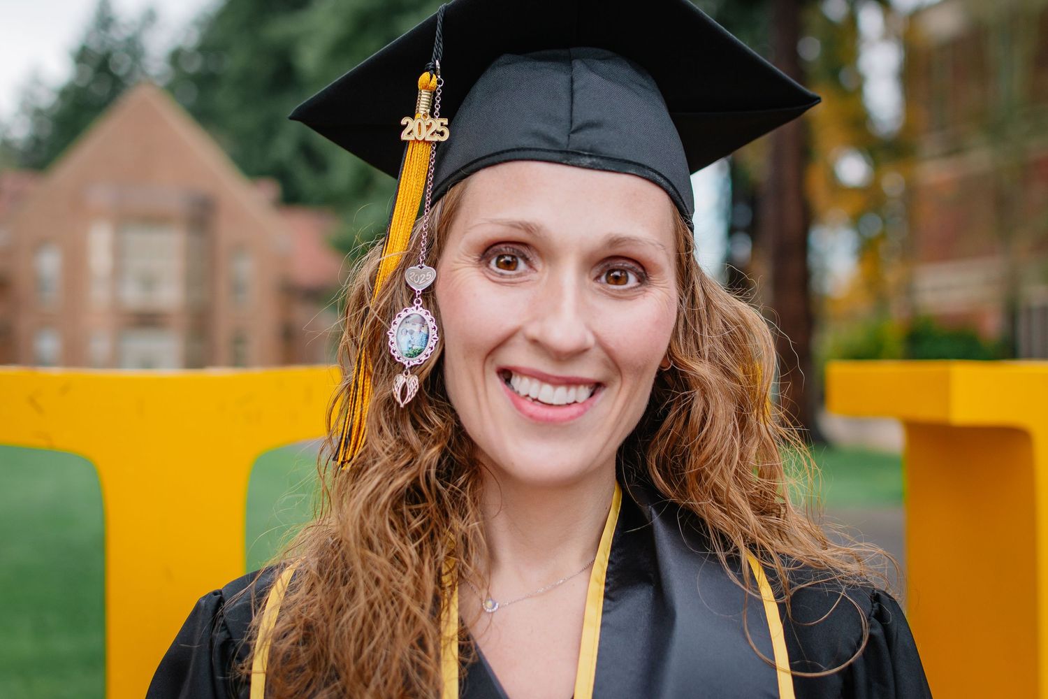 Seattle Senior posing confidently at Snoqualmie Point Park for graduation photography.