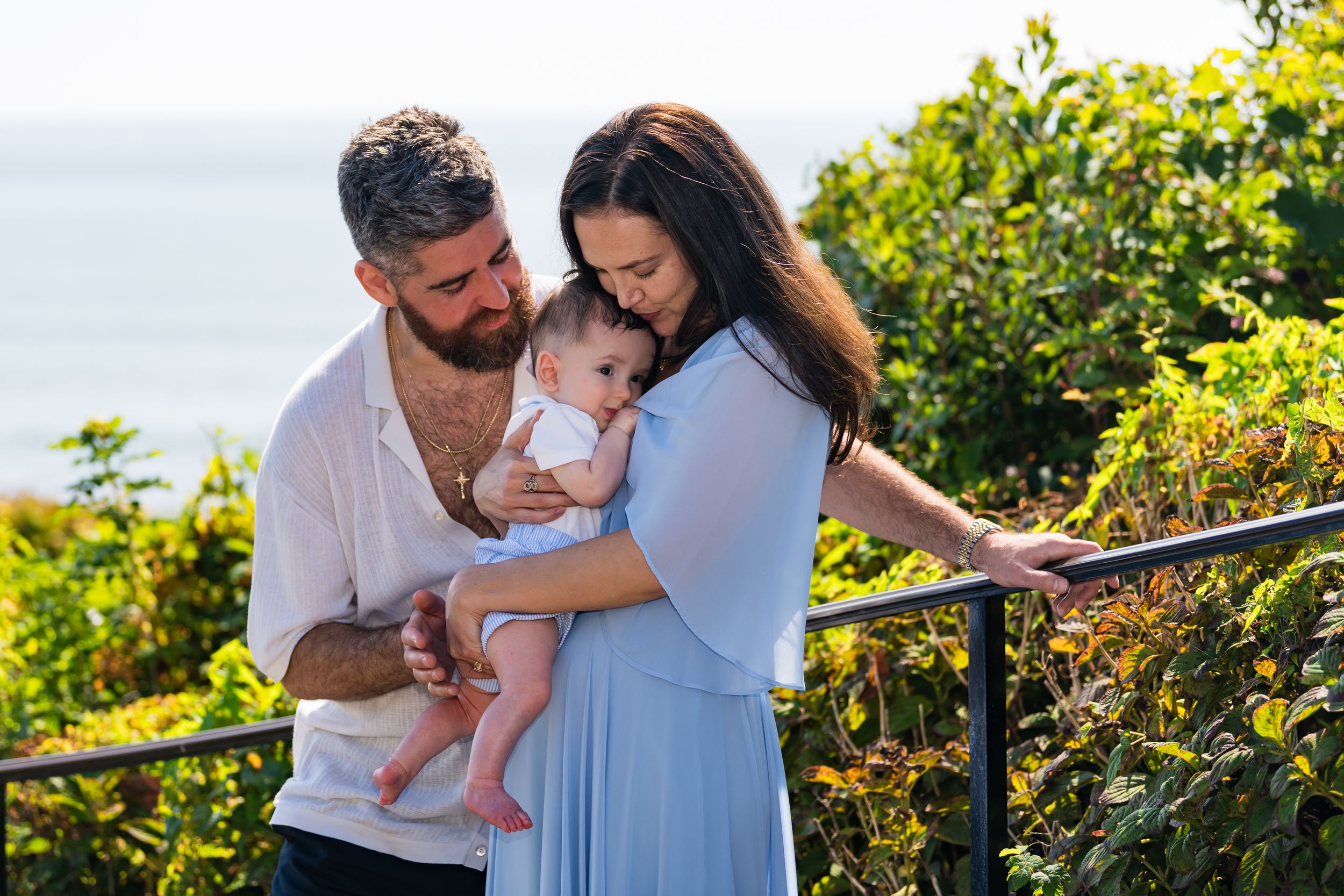 Family photographer in Newport, Rhode Island 
Capturing natural moments for your heirloom album
