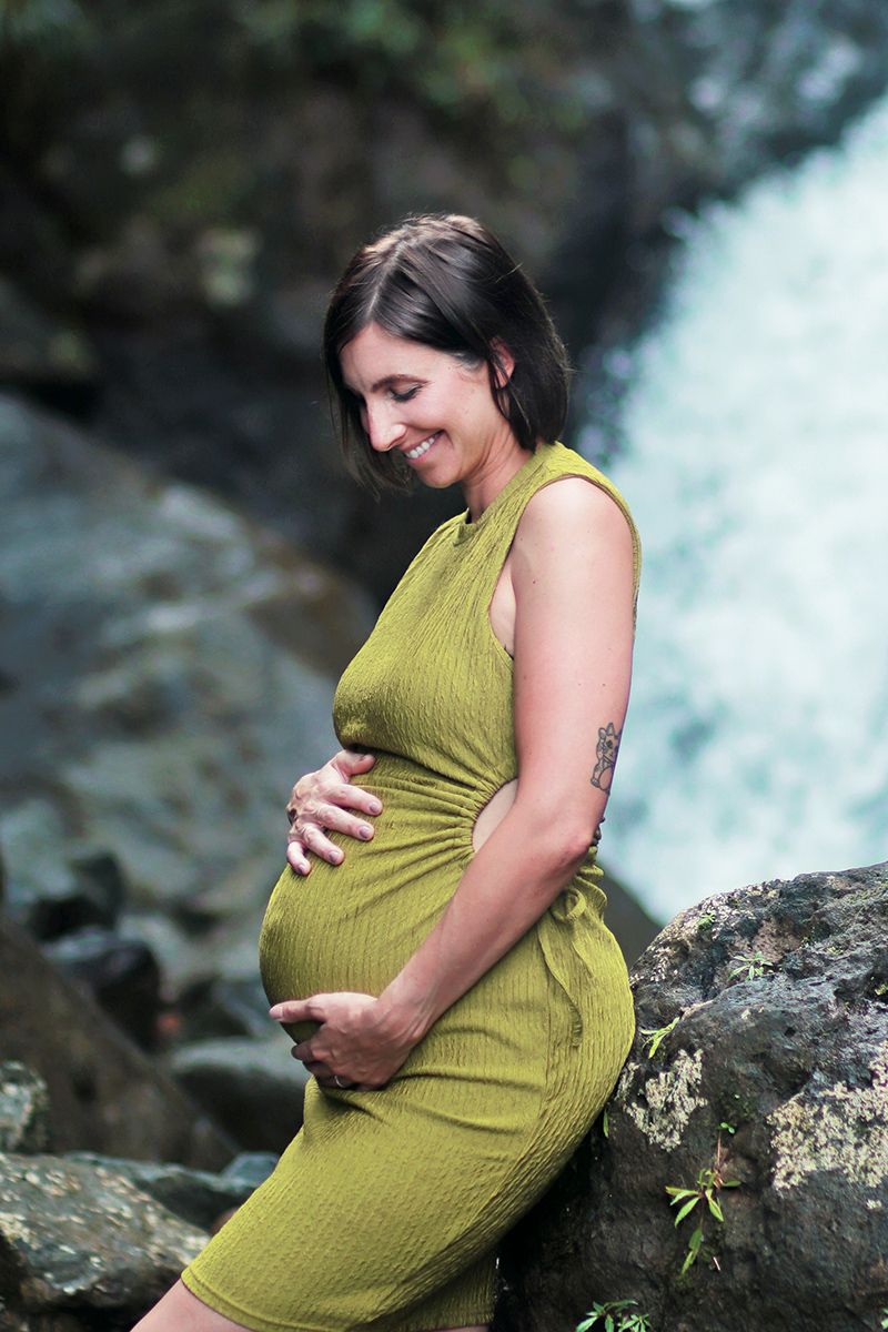 Albert Ray Photo. Puerto Rico Photographer. Maternity Photoshoot. Book Now. Rainforest Photoshoot. Rainforest Photographer.