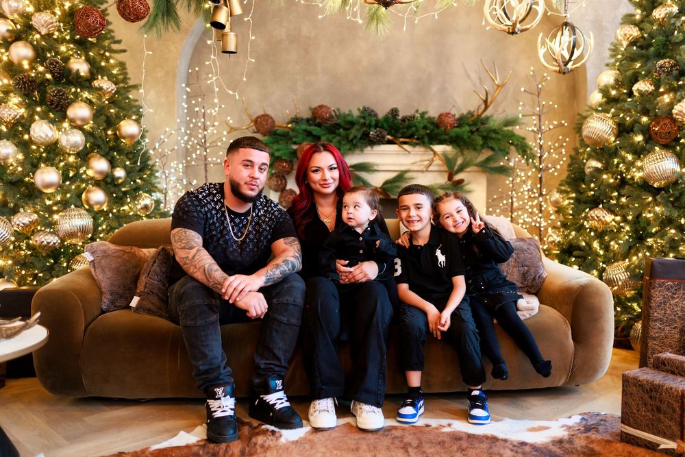 Christmas Mini photography sessions in Toronto.