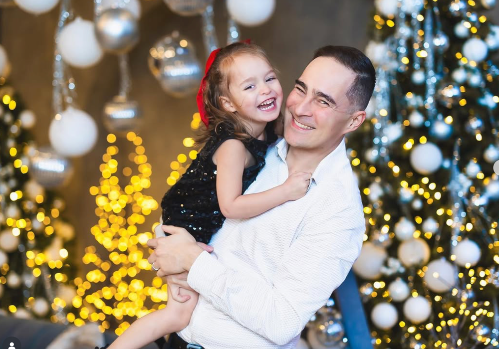 Christmas Mini photography sessions in Toronto.