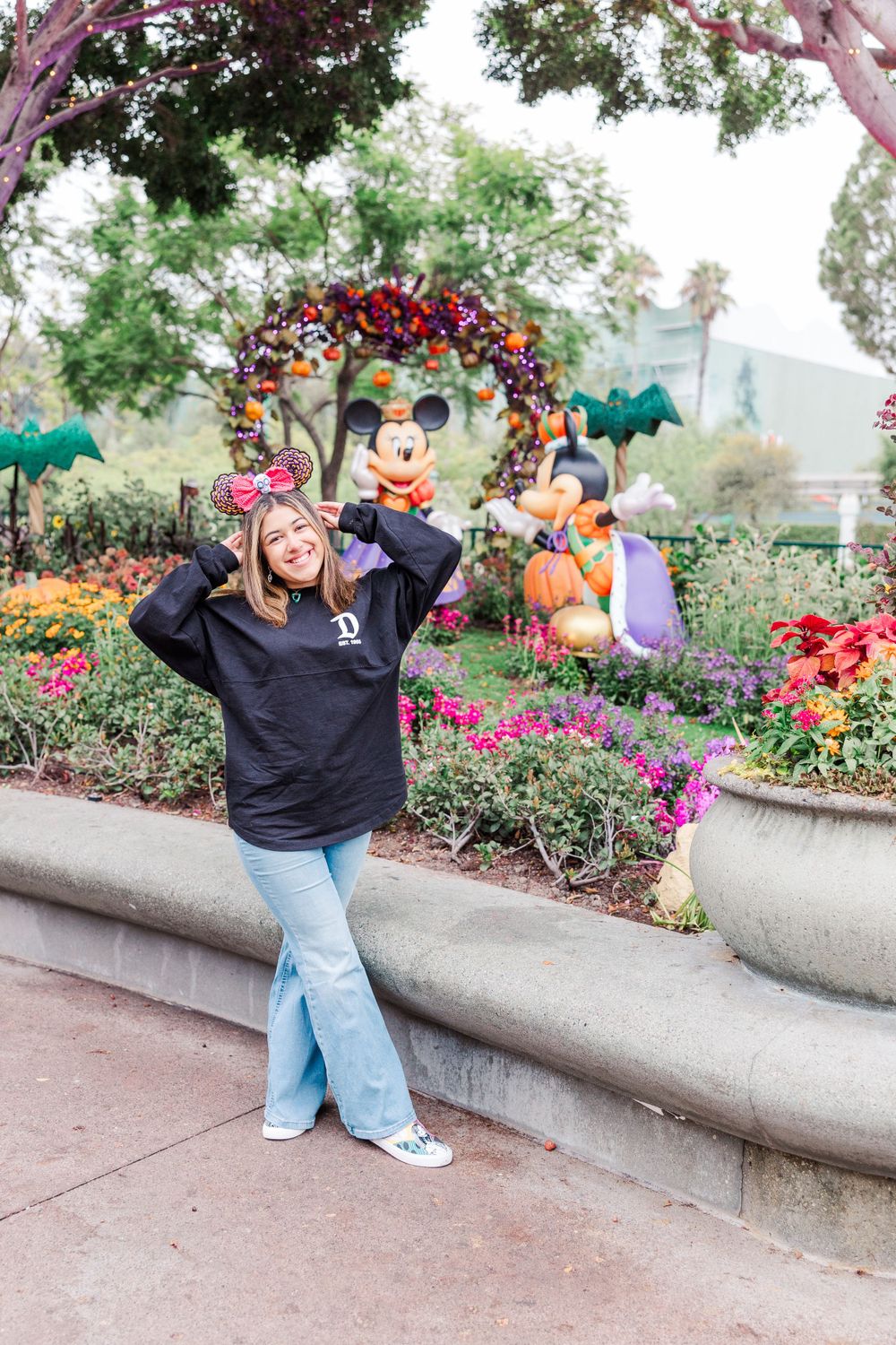 Disneyland Senior Photos, customize your own senior photoshoot, Simi Valley photographer, high school Senior props, graduation photo
