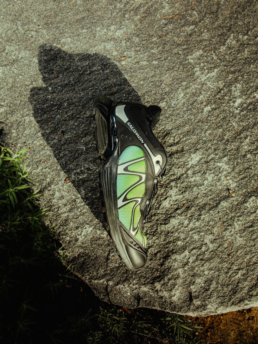Salomon XT-Whisper shoes in Black Iced Aqua