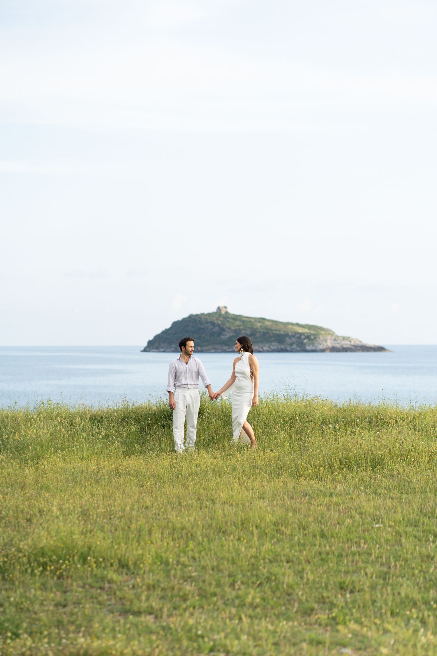 Emotional wedding photography for destination weddings in Italy