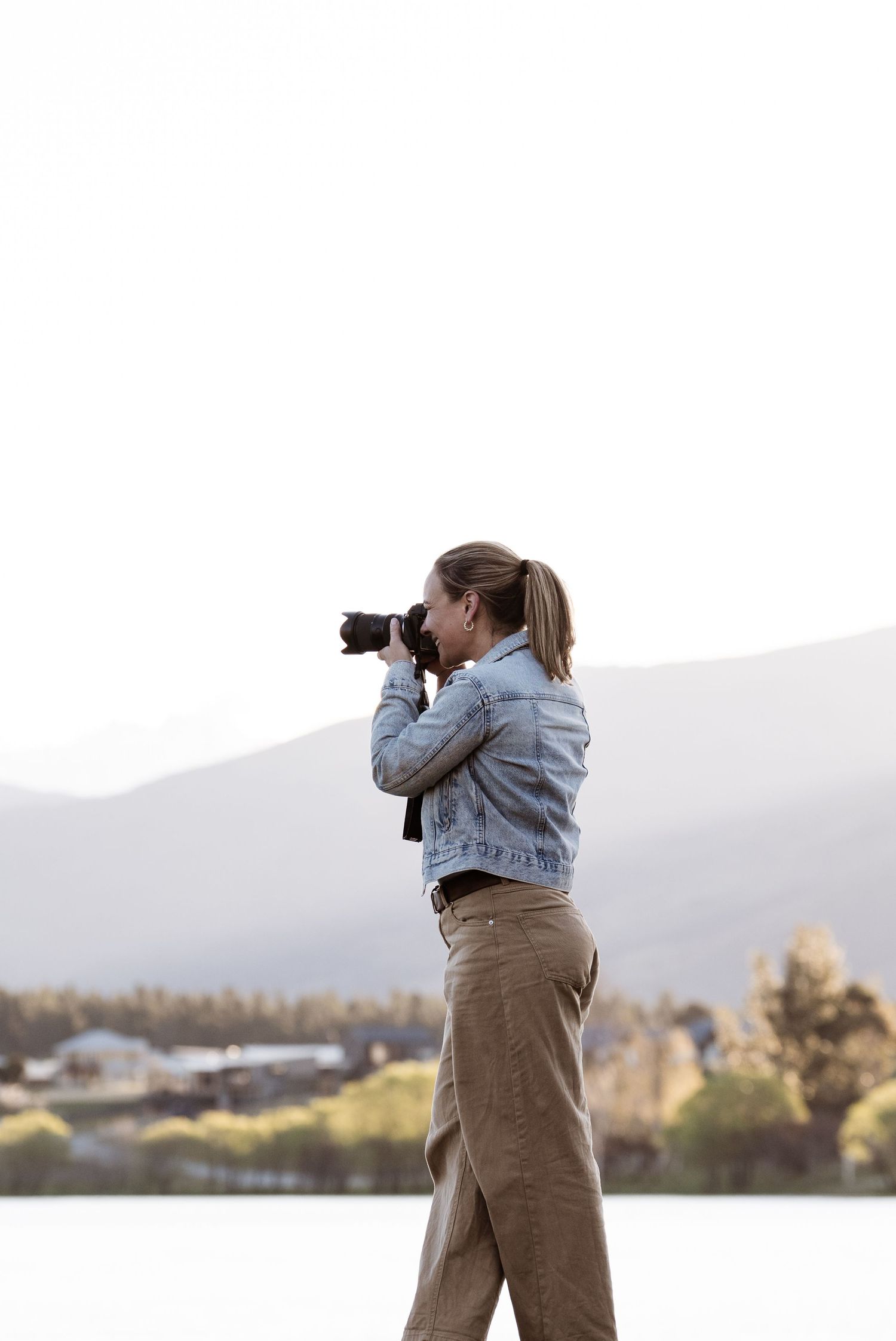 Anne Kirsch taking photos in old Cromwell, Heritage.
