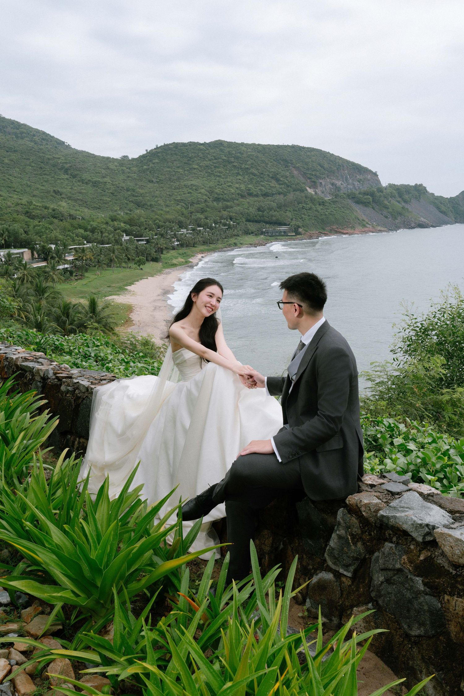 Sunset engagement photoshoot on Nha Trang beach