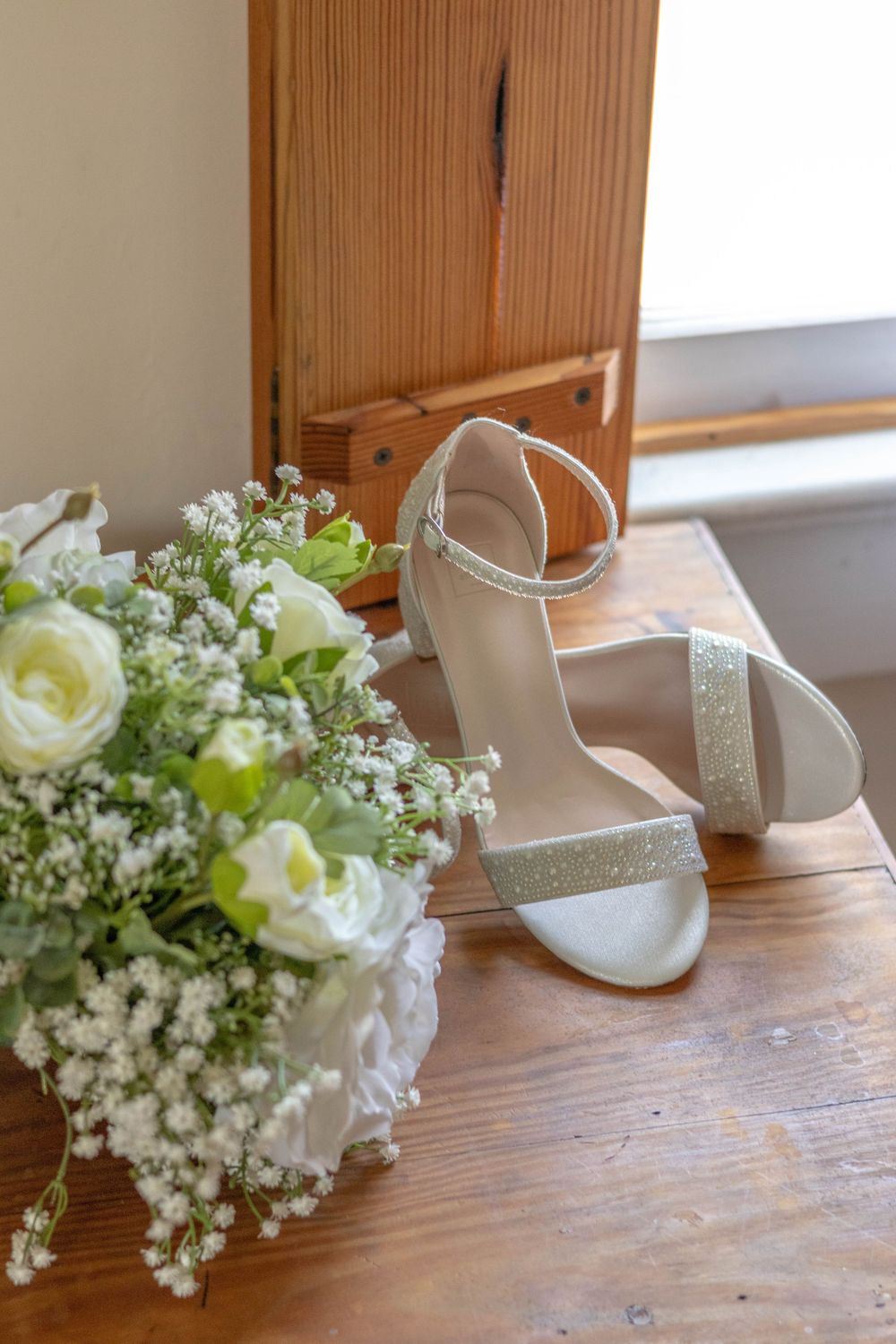 Detail photos of wedding, close up, intimate wedding, Edenton, NC