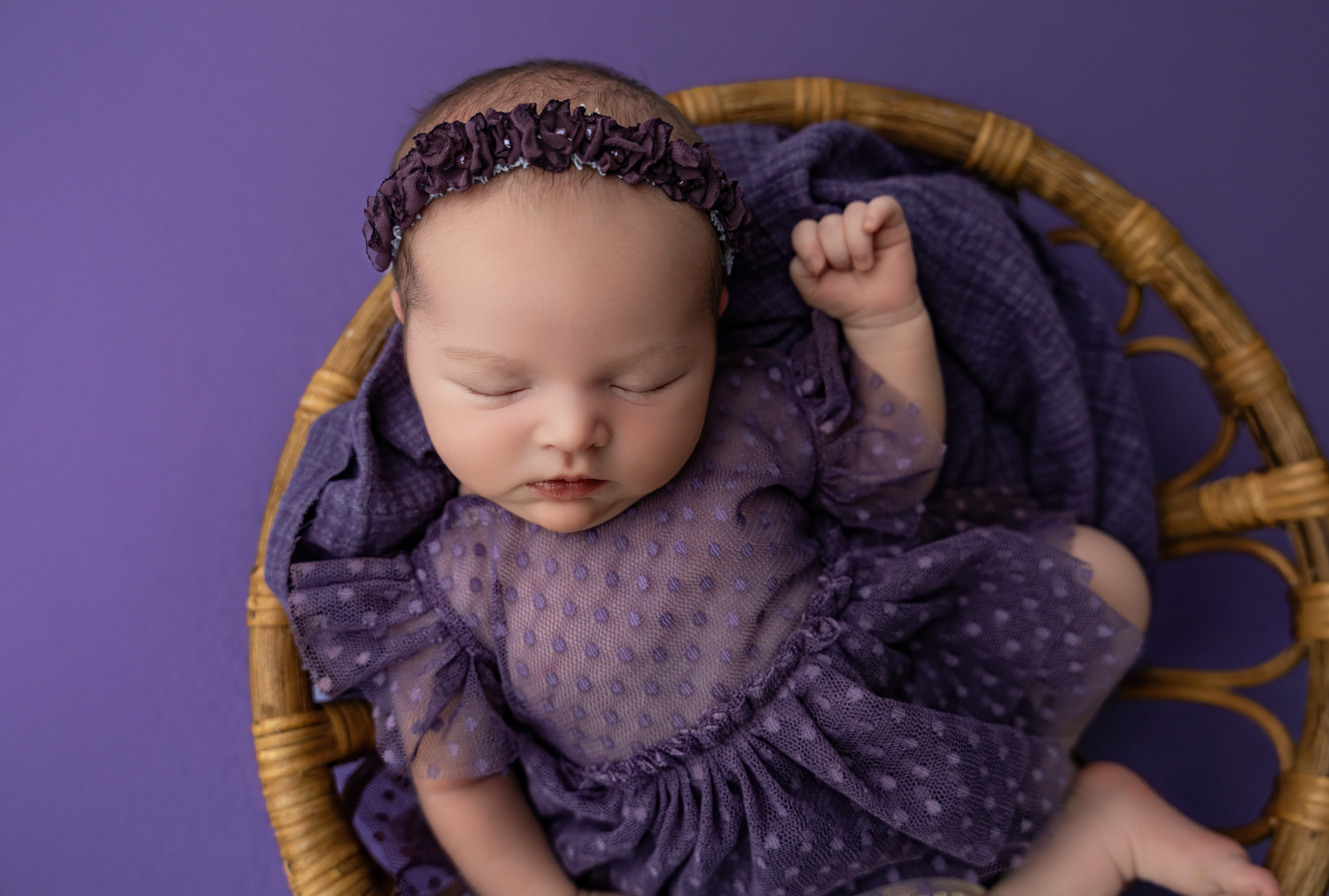 newborn photographer milestone photographer  photographer maternity photographer Richmond Kentucky Lexington Kentucky Berea Louisville, ky