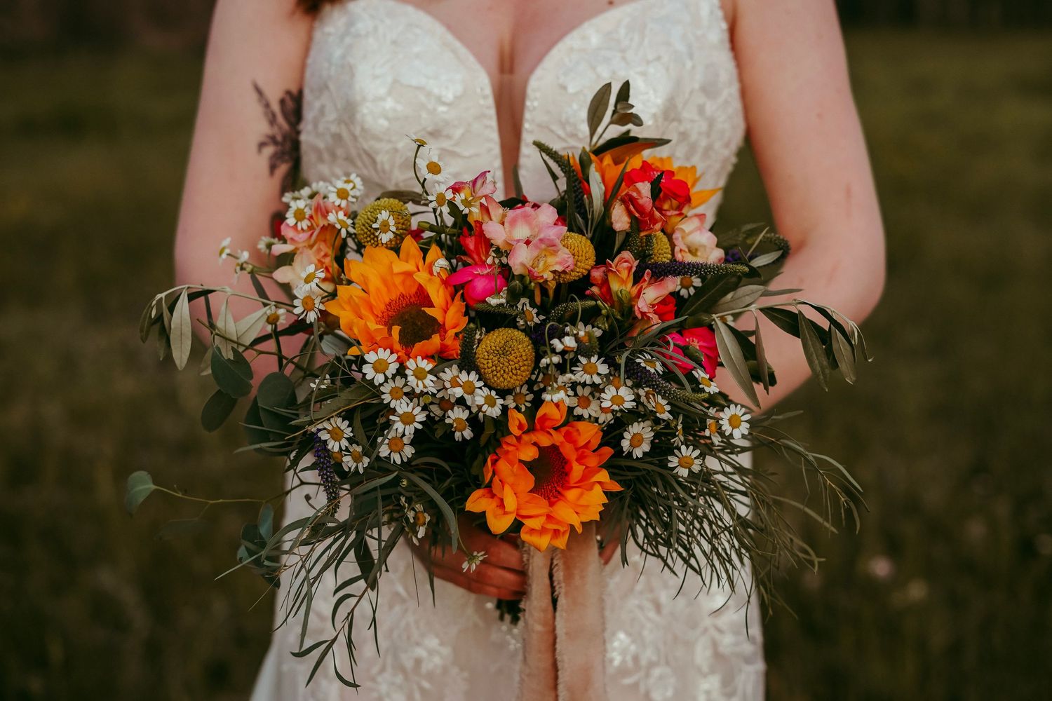 Our floral design studio specializes in luxury wedding flowers, custom bridal bouquets, romantic ceremony installations