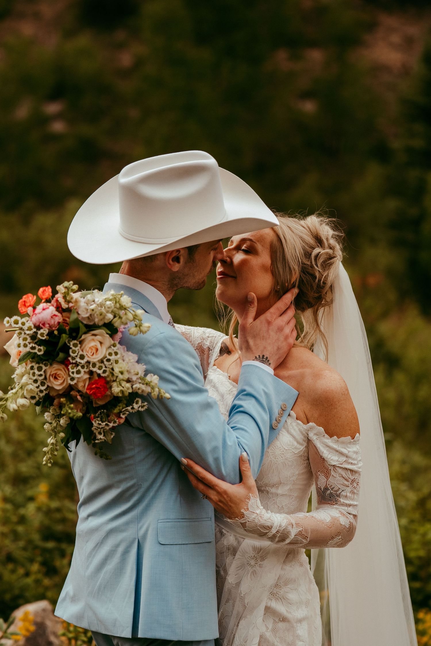 Looking for a professional wedding photographer to capture every unforgettable moment? We specialize in timeless, romantic  photography