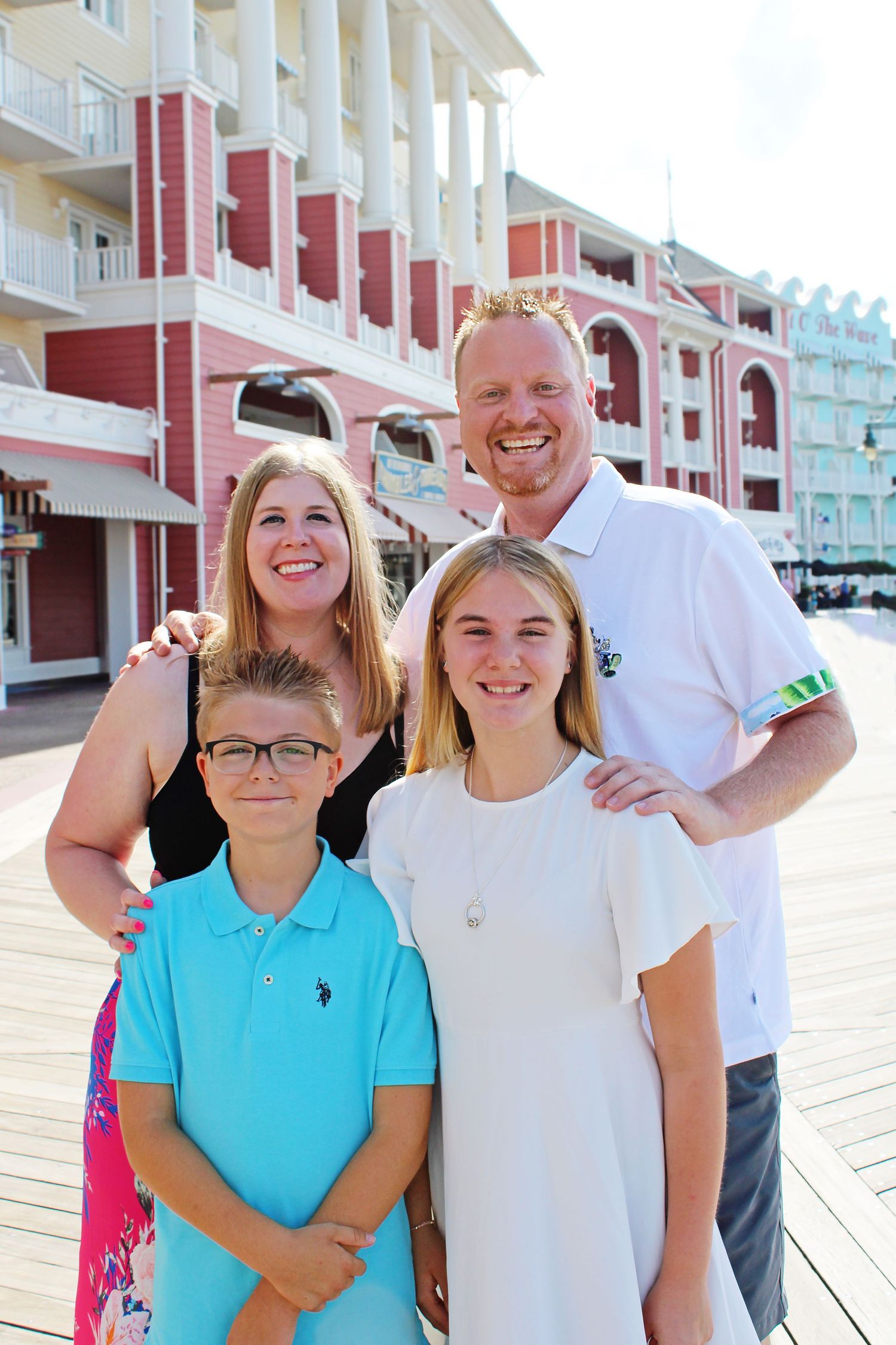 Family photo session in Orlando, Florida – captured by Lucy Knox Photography.