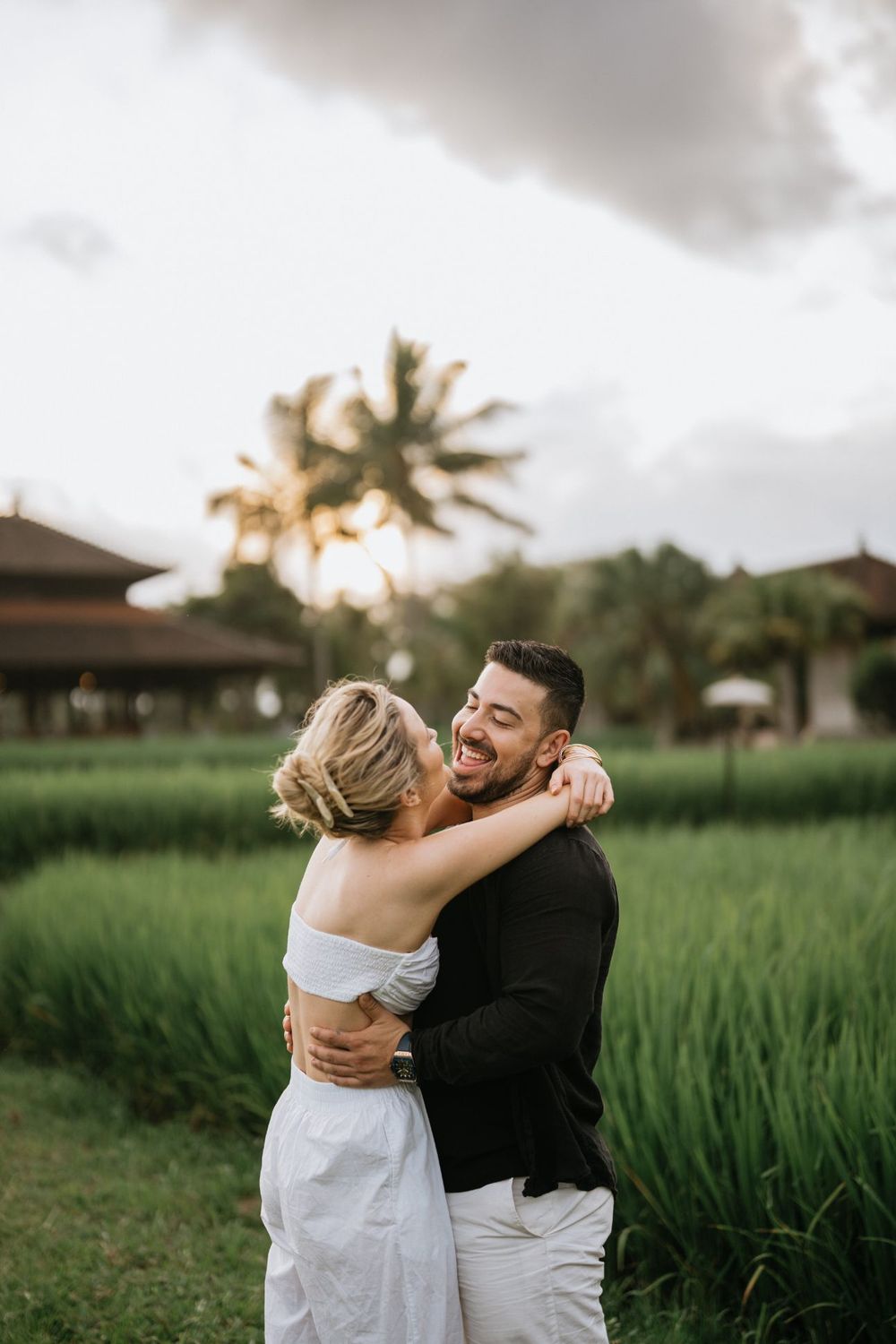 Romantic Bali couple photography services at Tanah Gajah Ubud with rice field scenery.