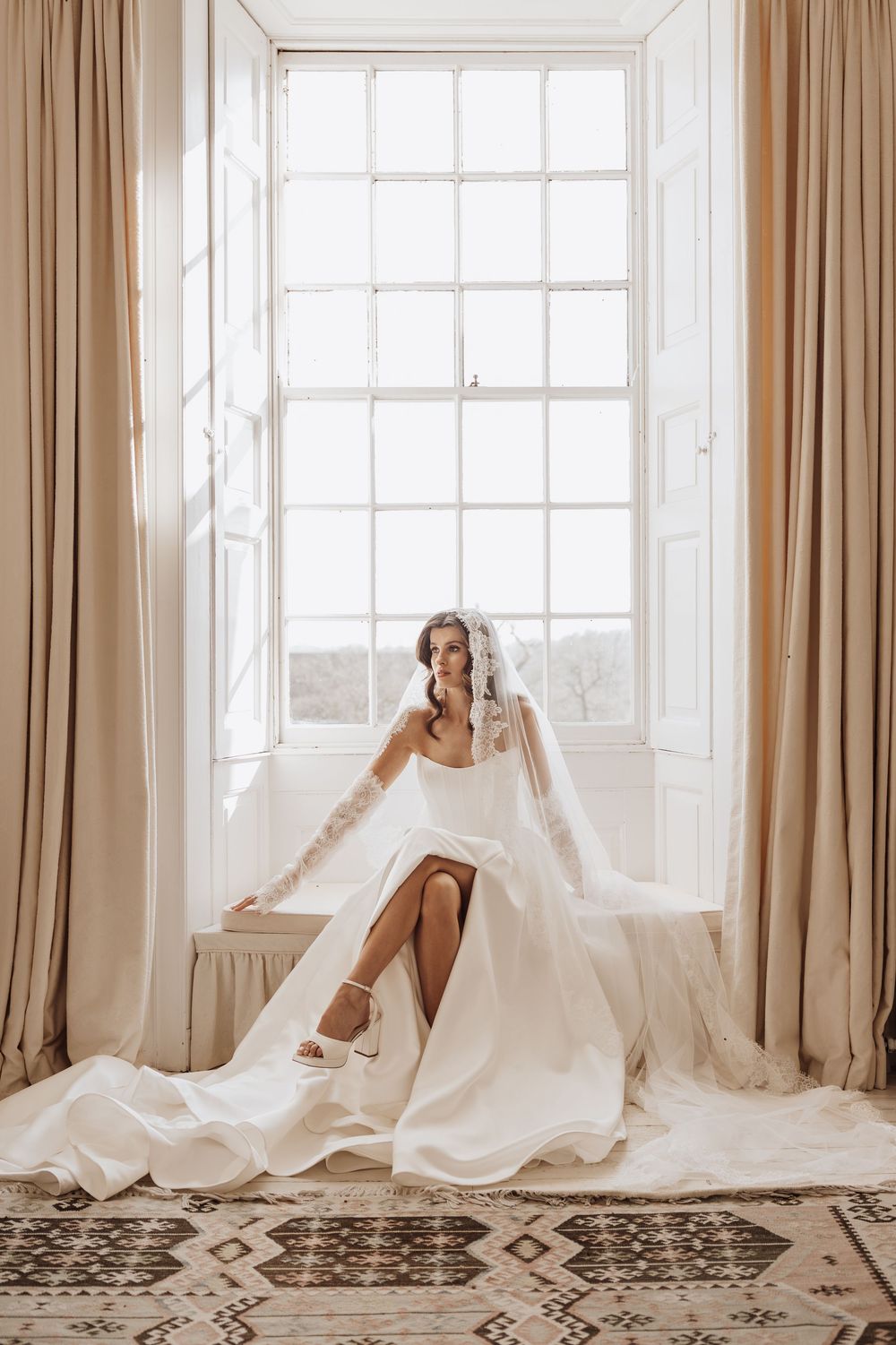 workshop, styled wedding shoot UK, creative wedding photography inspiration, bridal prep photography UK, wedding flat lay. Snapsbyleigha