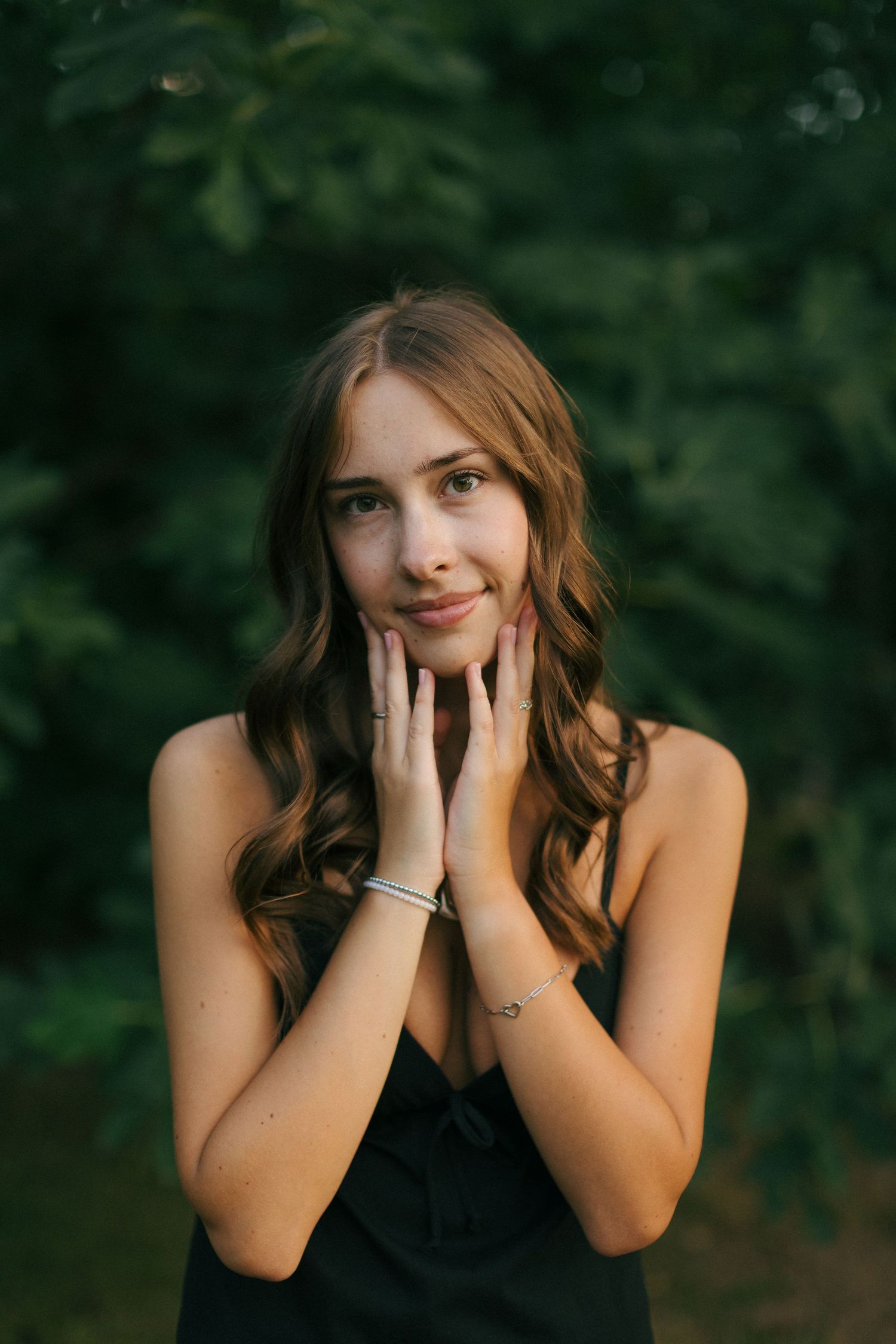 Senior Photo - St. Helens Oregon, Scappoose, Longview, Mt. Hood, Oregon Coast. Documentary Senior Photos