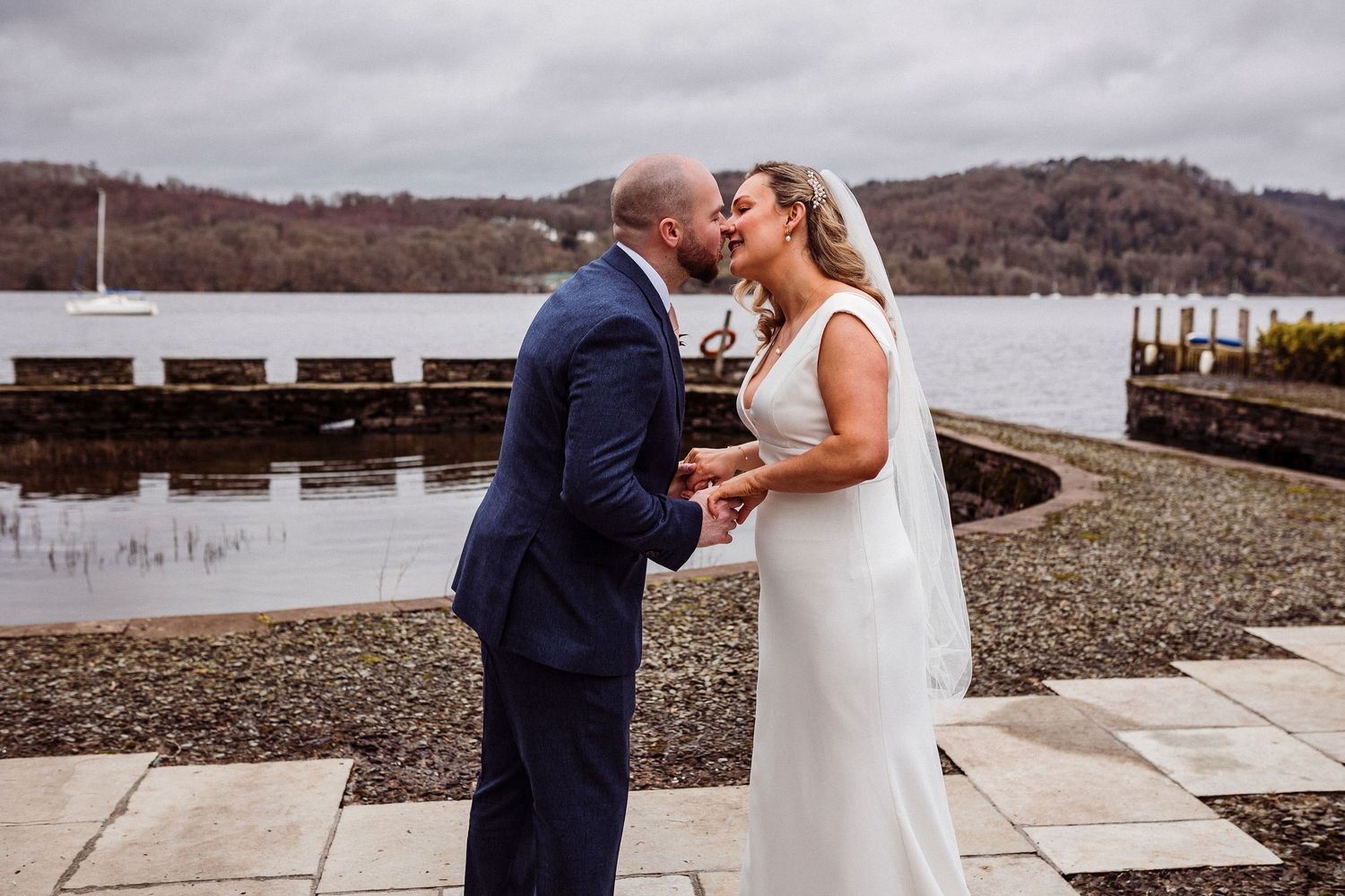 First kiss during a Storrs Hall elopement ceremony