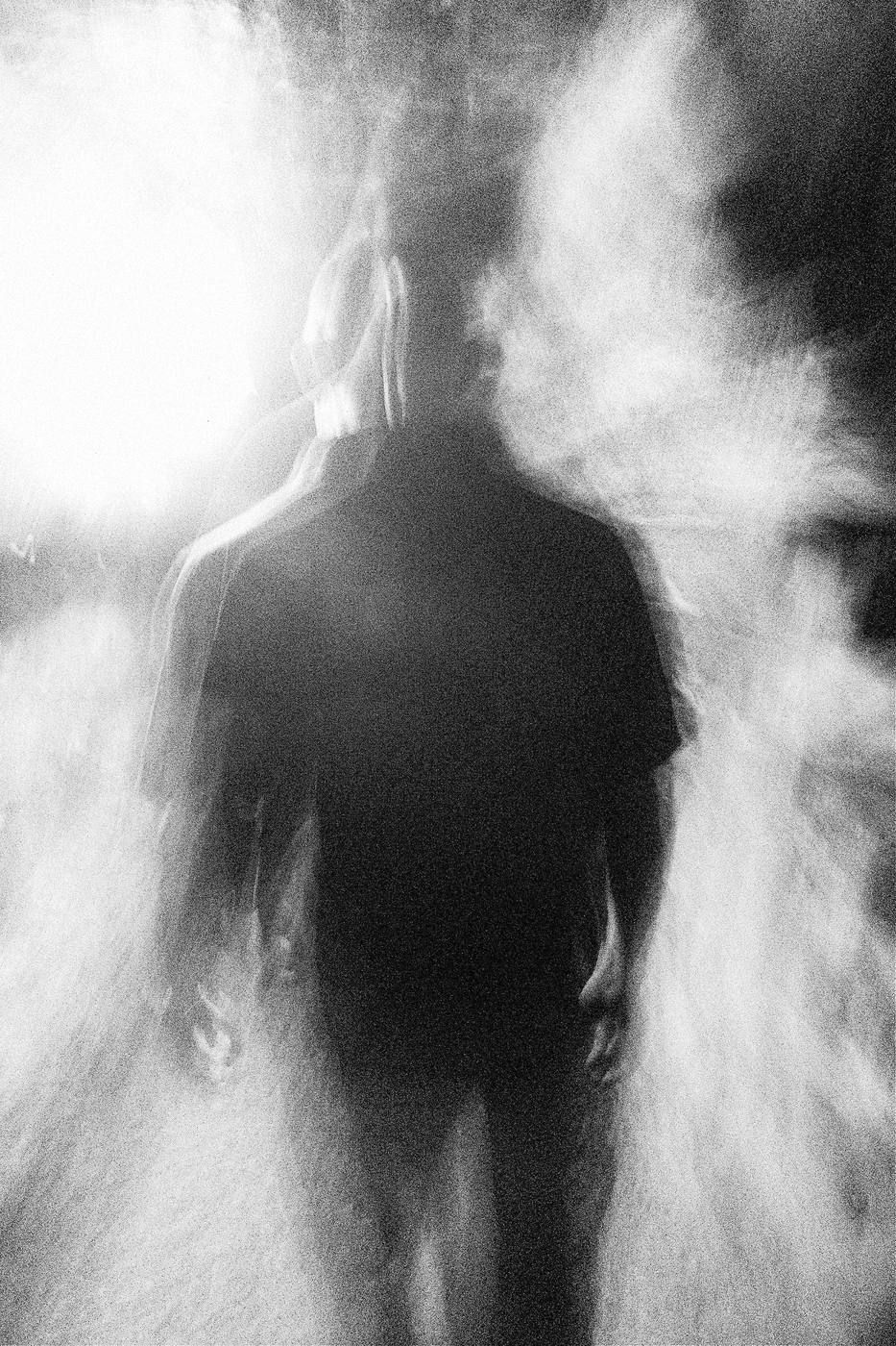 Ceux de là-bas - Photographie argentique (Ilford HP5) des fantômes de Paris | Gabriel Indra Camargo Indraxus