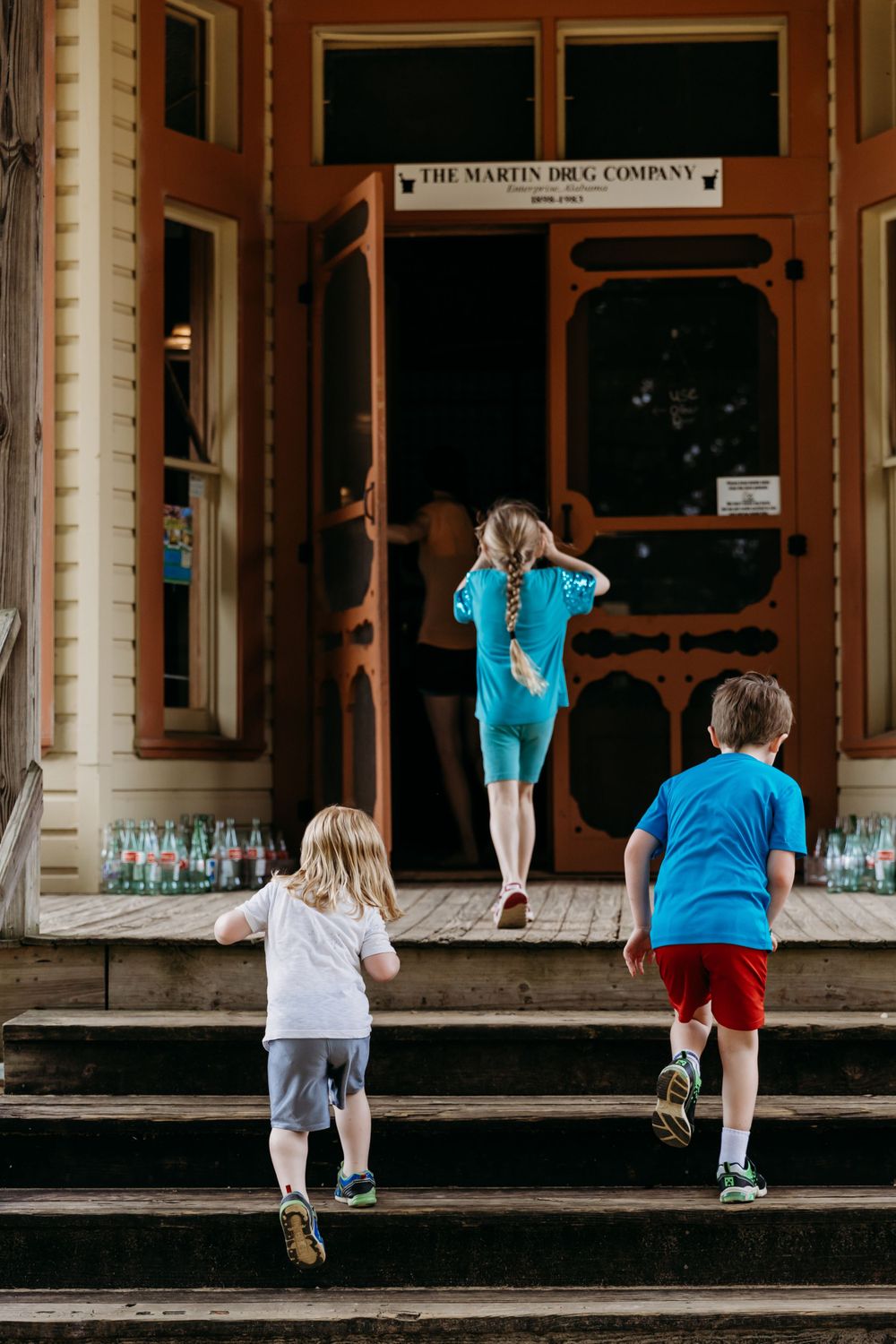 Lifestyle Documentary Photoshoot
Danielle Whitney Photography
Based in Dothan, AL.