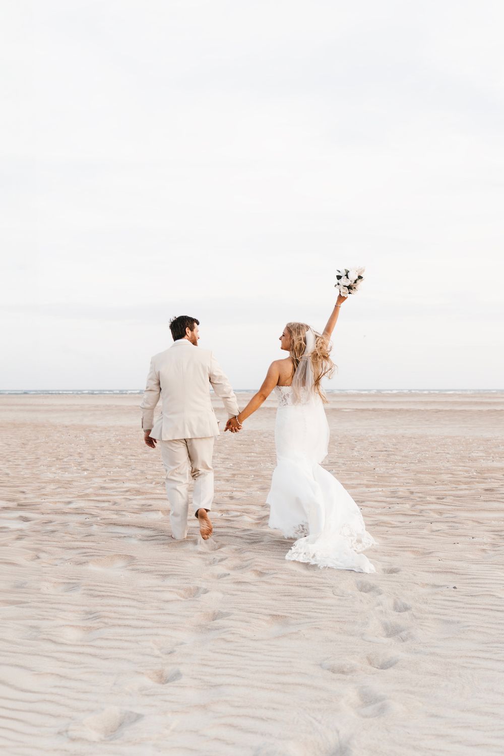 LiEna Photography. Emerald Isle wedding Photographer. Emerald Isle The Point Wedding. Crystal Coast Weddings Photographer. NC Photographer.