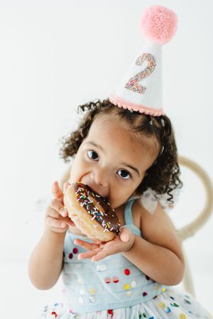 Toddler birthday photographer in Colorado. Kids portraits at studio in Colorado. Centennial Colorado baby and kid photographer for birthdays