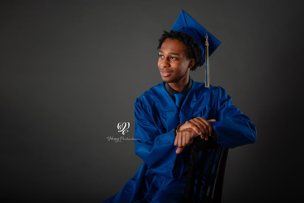 Senior Sessions - Harpsy Portraiture