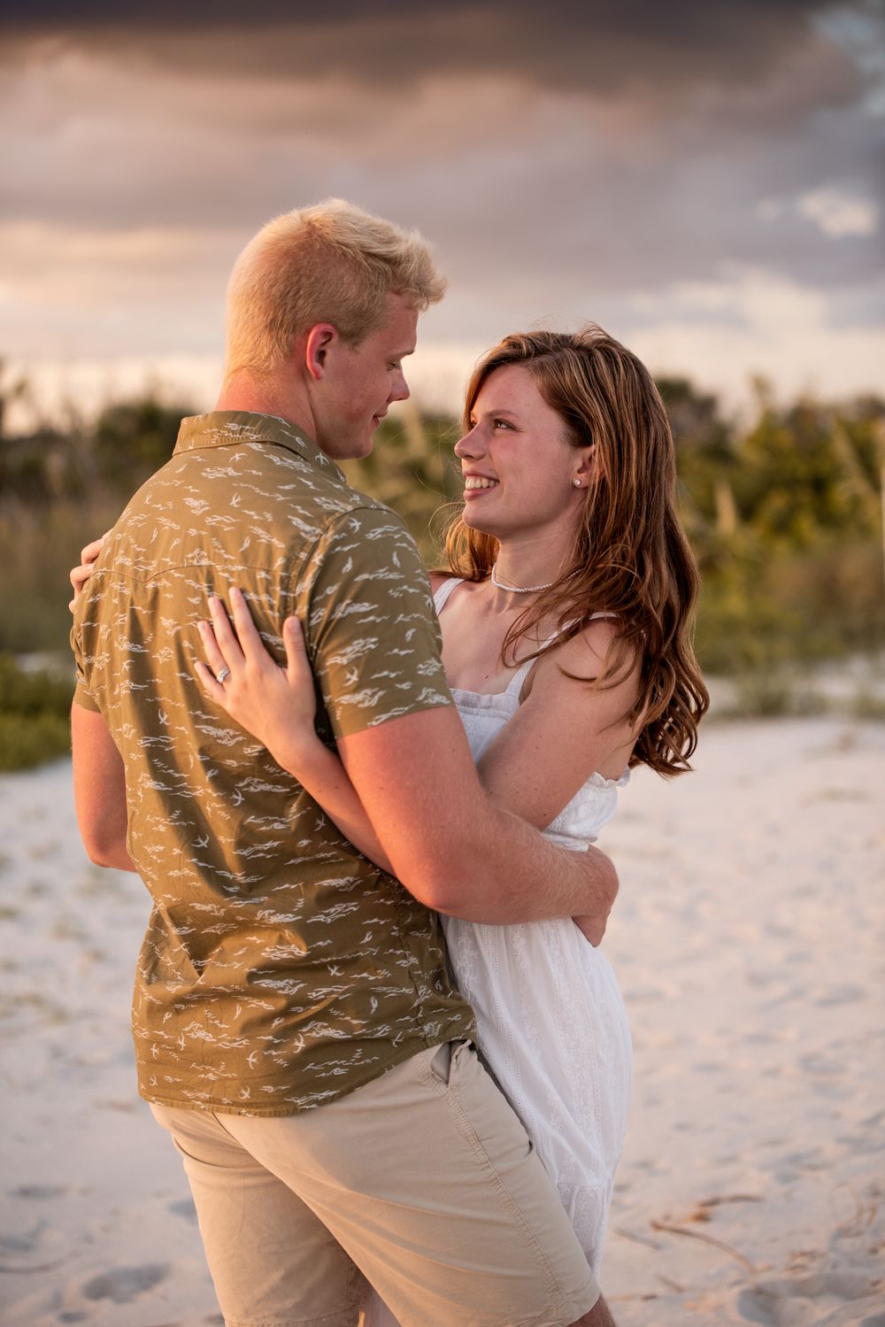 Destin Florida couples photographer for hire that is available now.