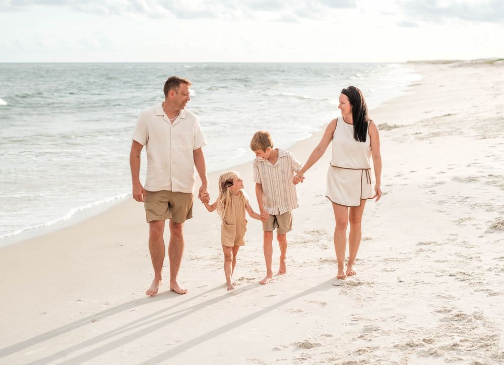 Family photography in Fort Morgan and Gulf Shores, Alabama