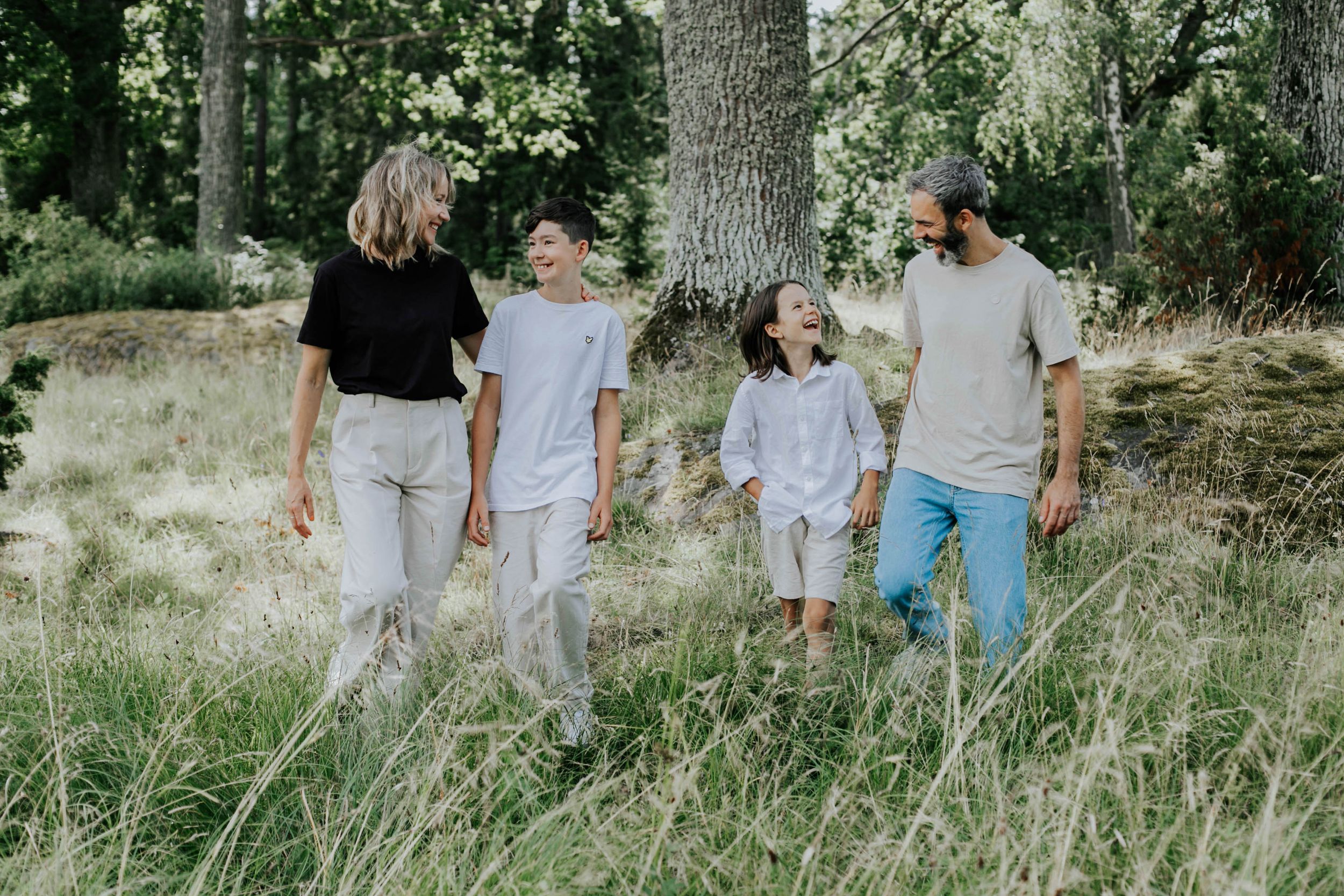 Familjefotografering Norra Finnö Sankt Anna. Fotograf Rebecca Nordin. Familjen Grün.