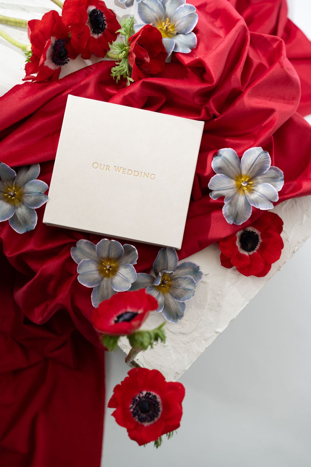 fine art wedding print collection with USB and 10×15 prints.