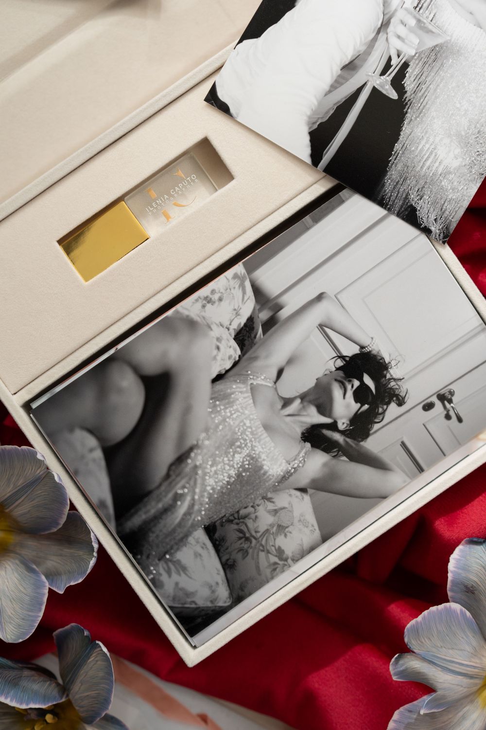 fine art wedding print collection with USB and 10×15 prints