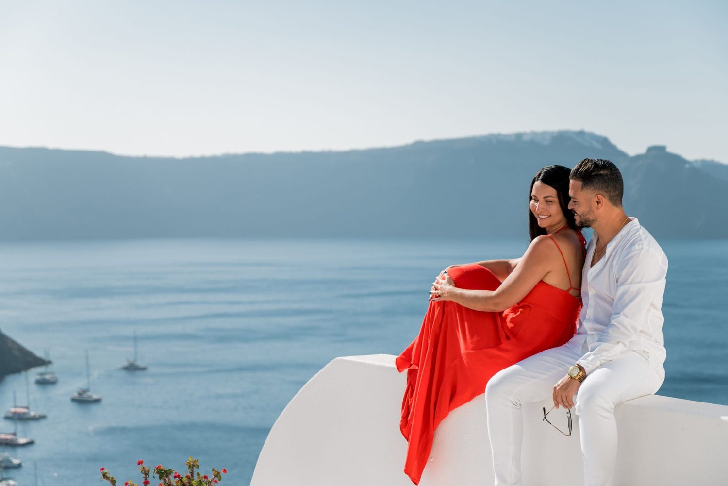 surprise-engagement-photo-santorini