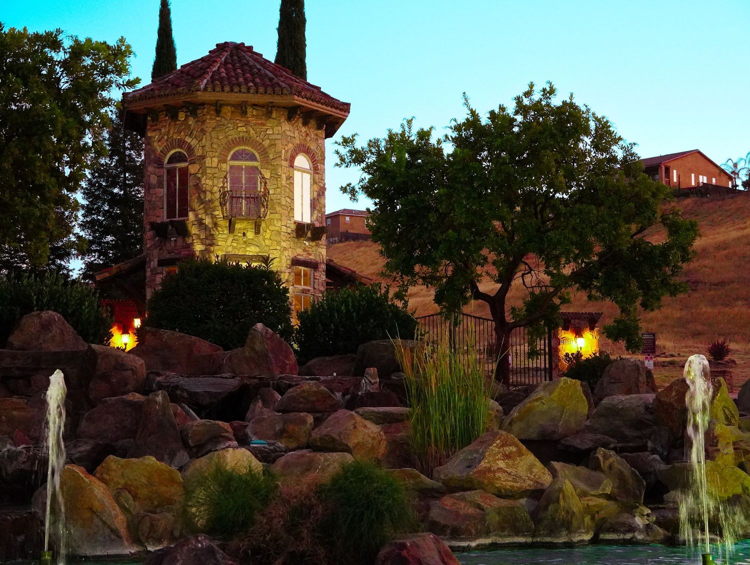 Landscape photographer
Fresno photographer
street photographer