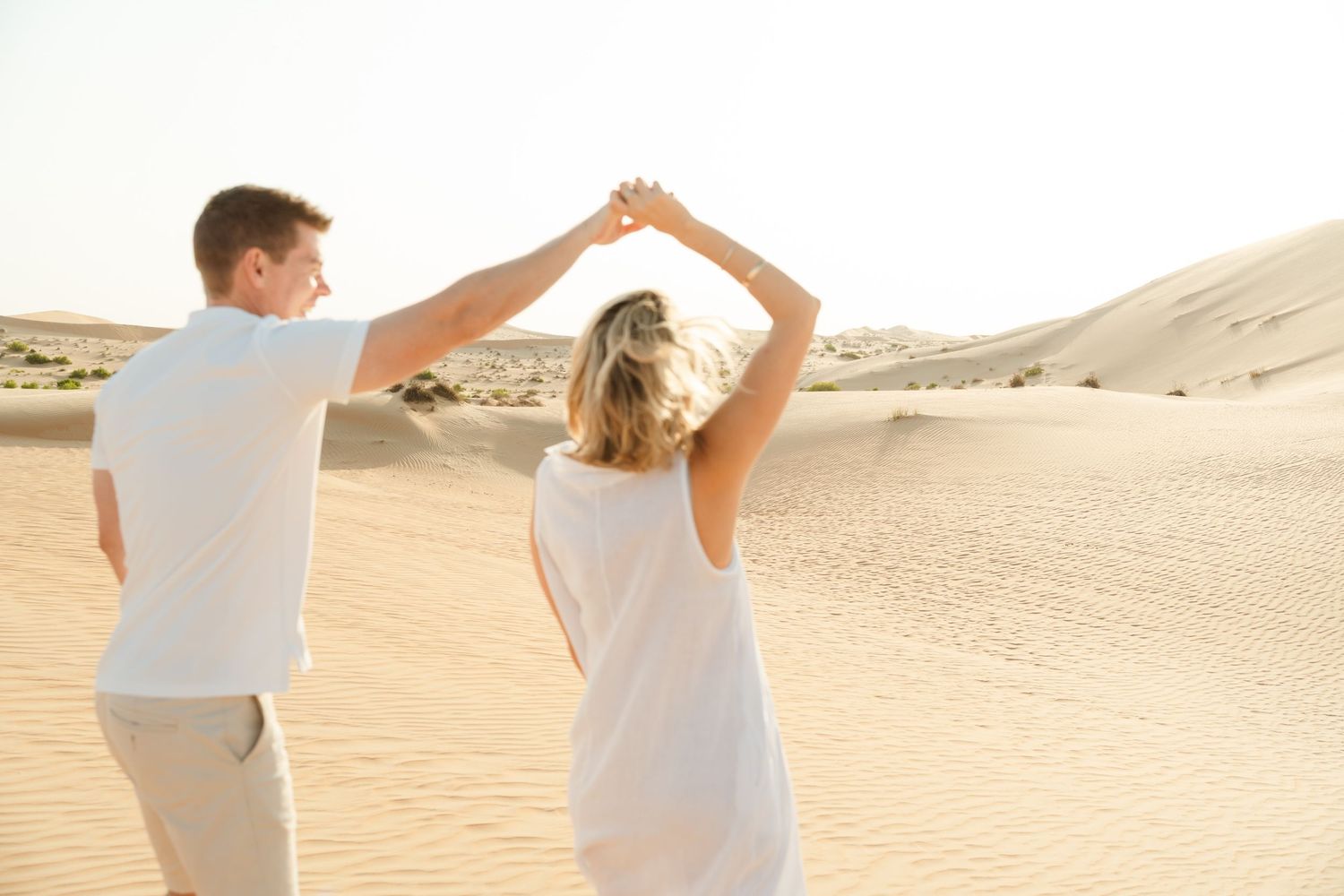 Desert couple photoshoot in abu dhabi