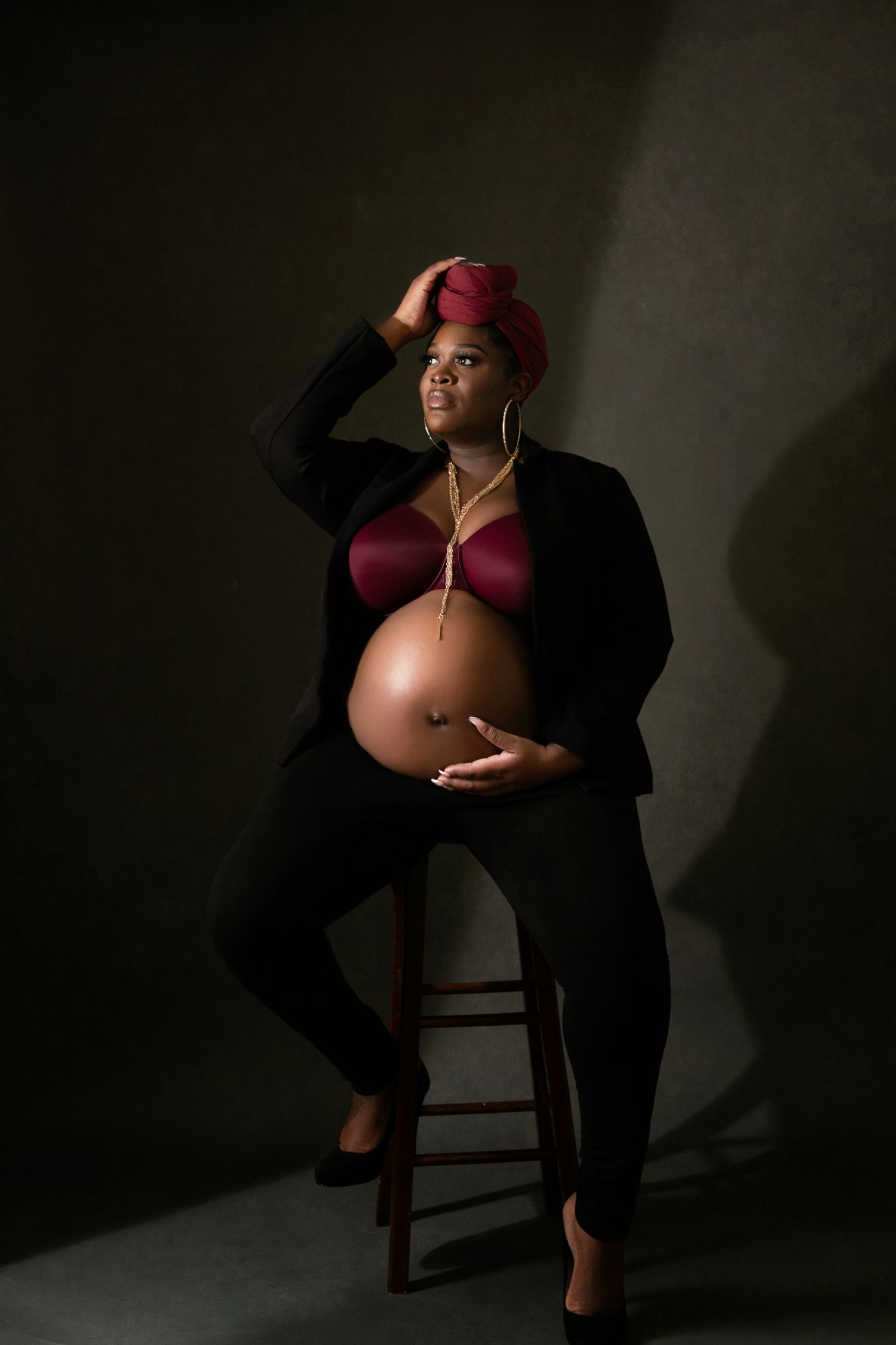 Dramatic maternity photo, Orlando Maternity Photographer, 21 Moments Photography, Sanford Maternity Photographer
