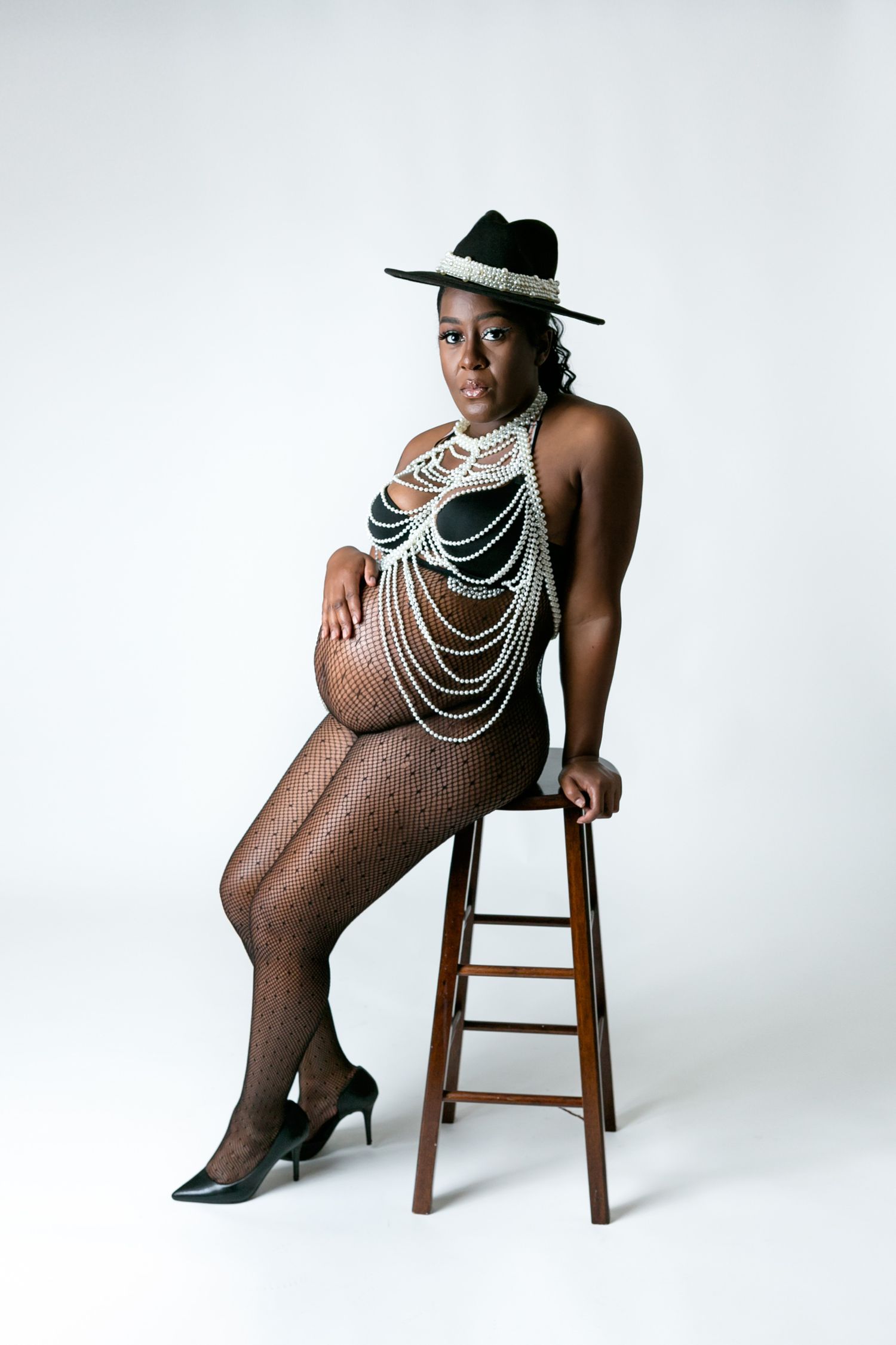 Artistic fashion maternity photo, Sanford Maternity Photography, Orlando Maternity Photography, Orlando Maternity Photo