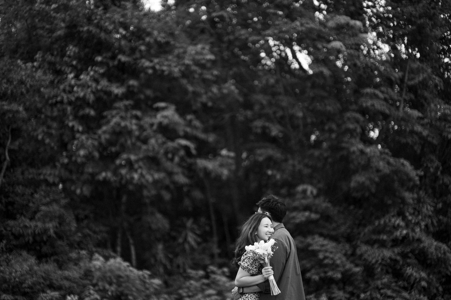 Wedding photographer and wedding videographer in Singapore with affordable wedding photography and videography services