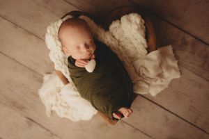 Affordable Newborn Photography Photographer Professional New baby posing first birthday birth maternity Traci Lynn Mabank Texas Tyler East