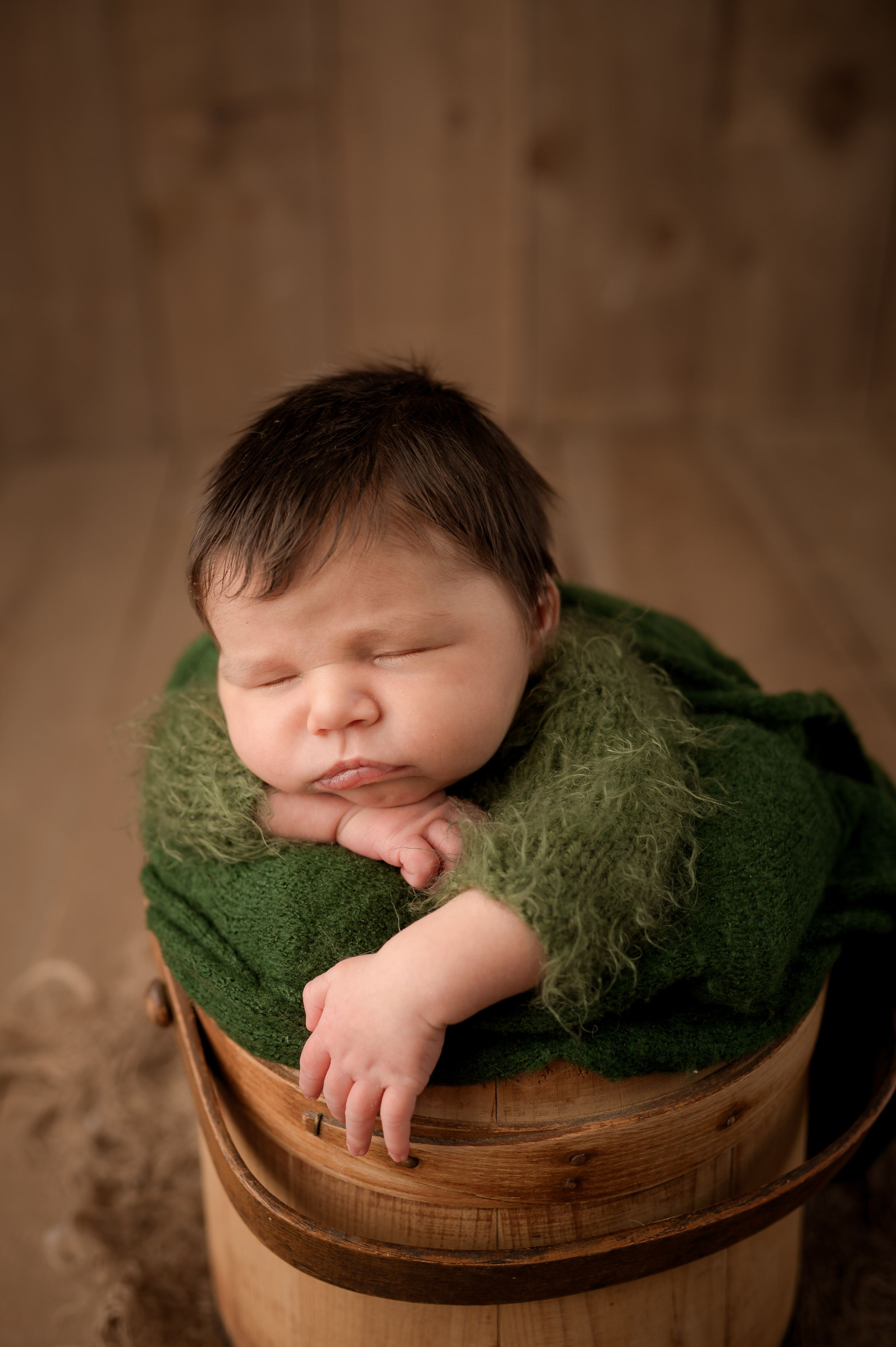 Newborn Gallery of pictures taken by Dawn Kroening Photography located in Ponoka Alberta