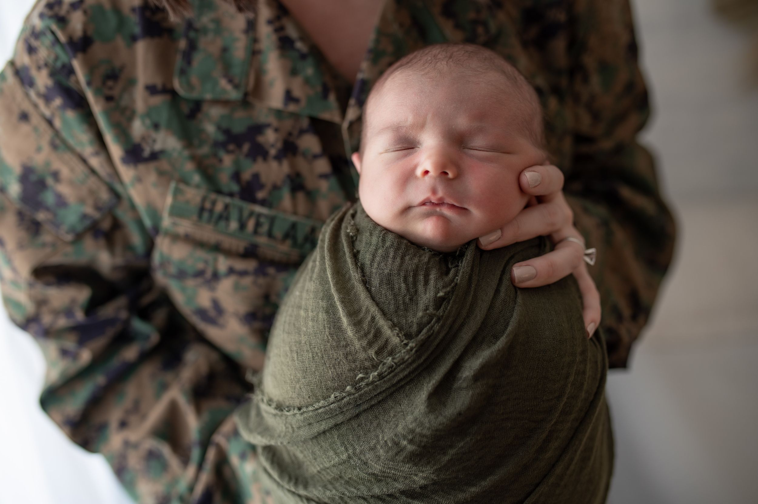 Newborn Gallery of pictures taken by Dawn Kroening Photography located in Ponoka Alberta