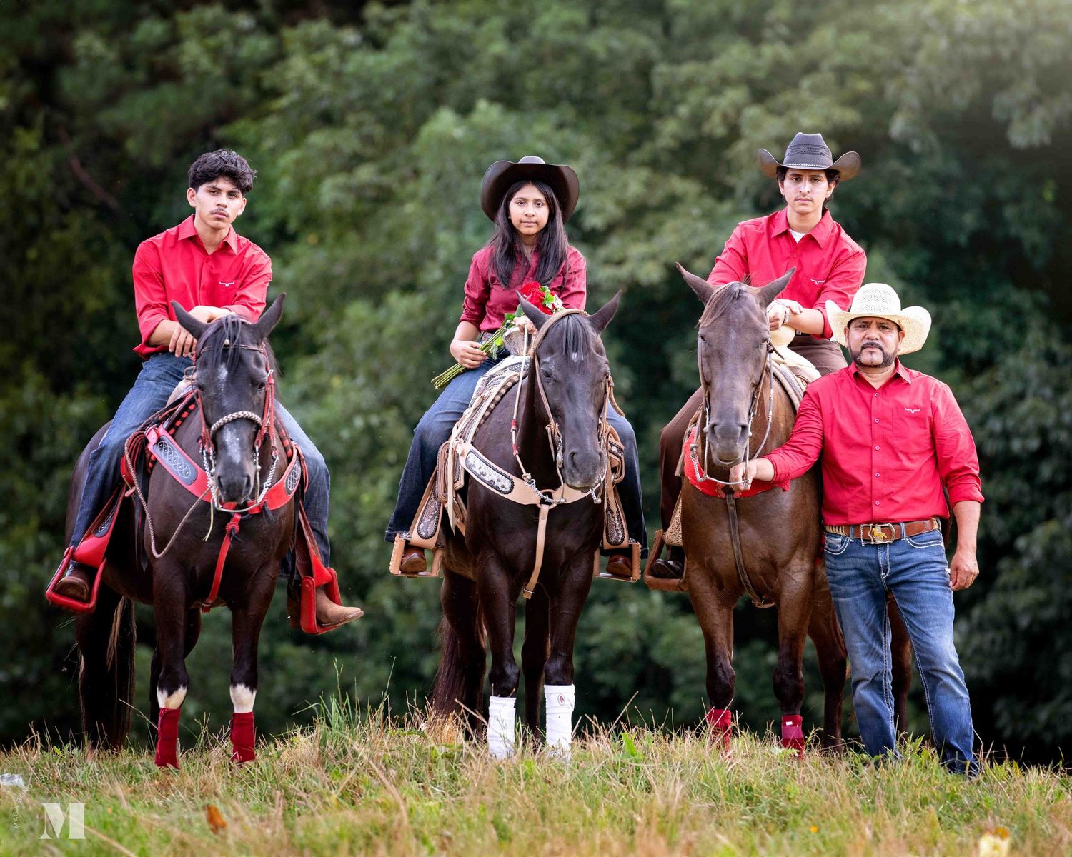 familia, family, sisters, brothers, granmather, grandfather, mother, father, mamá, papá, mom, dad, horses, tia, tio, aunt, uncle, sibilings