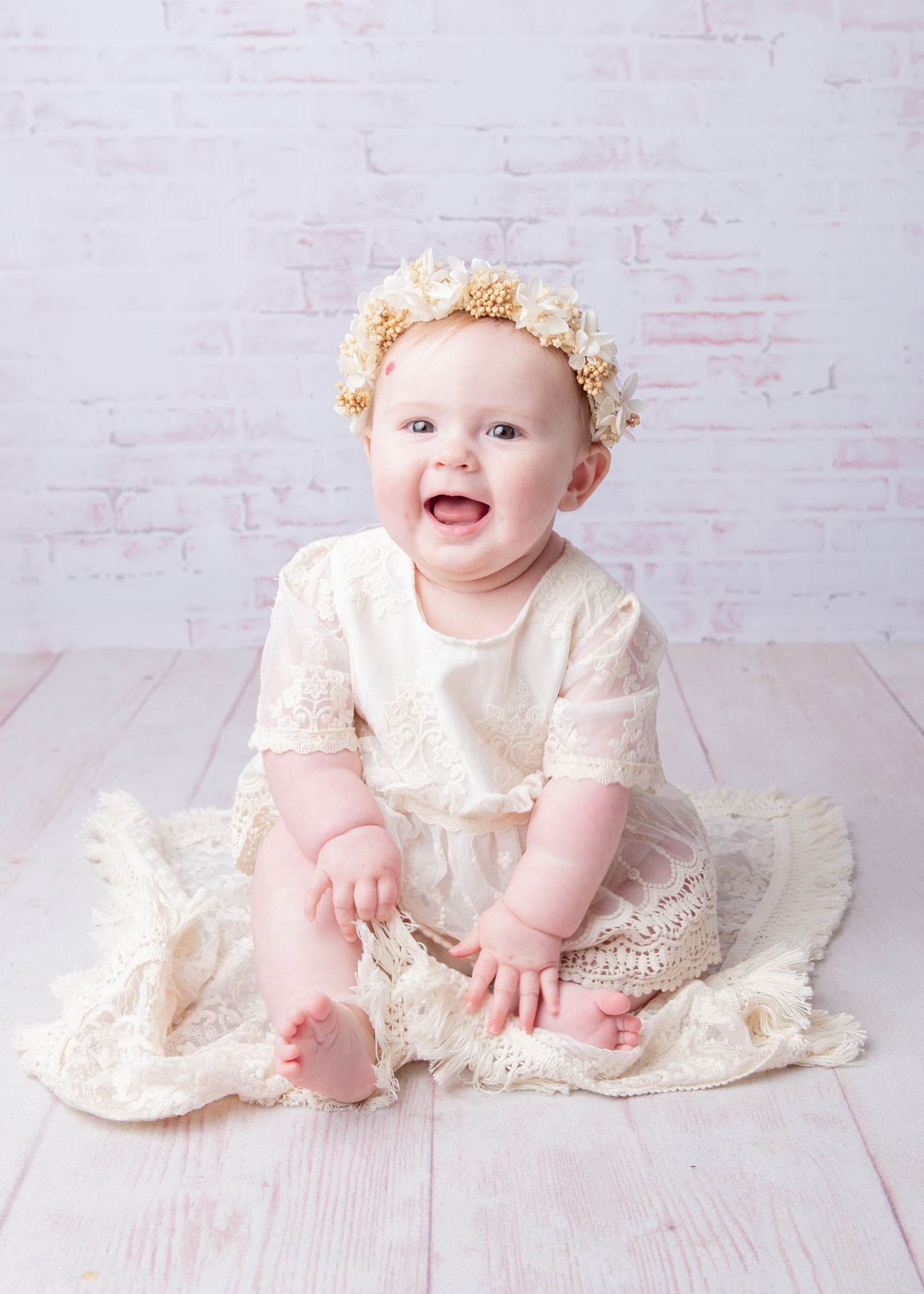 sitter session photoshoot baby picture bromsgrove Worcester