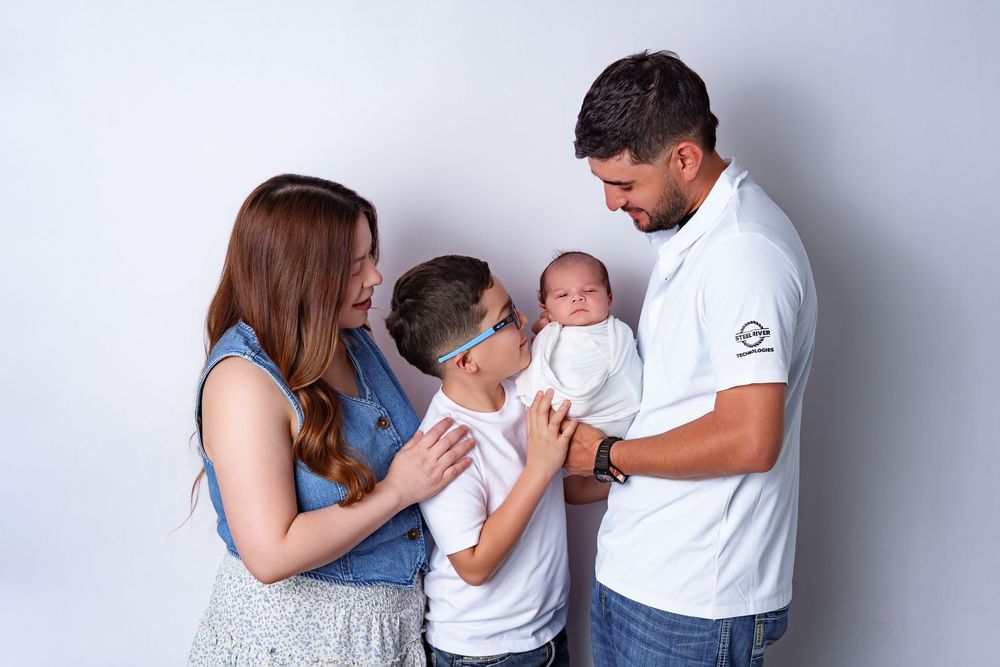 midland tx newborn photographer photographers midland tx studio newborn session posed newborn session love family newborn session