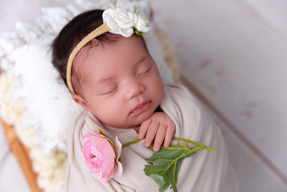 midland tx newborn photographer photographers midland tx studio newborn session posed newborn session love midland newborn bed pose